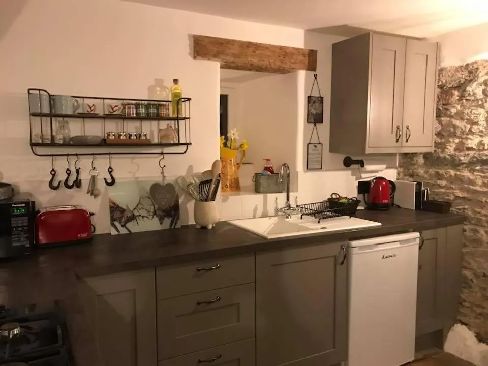 Kitchen or kitchenette in Rosie's Barn