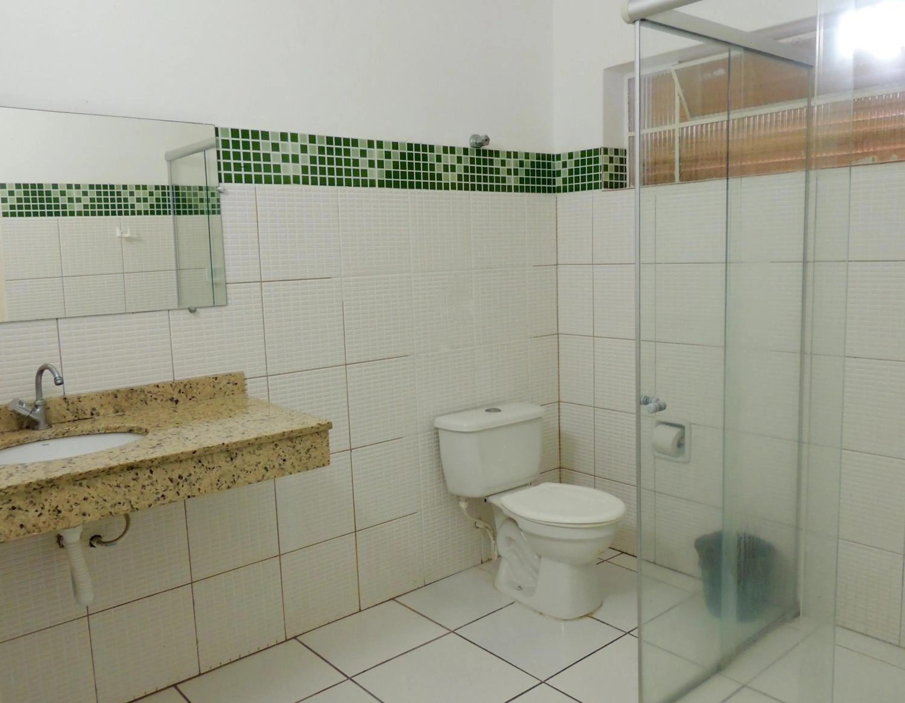 Bathroom in Hotel Oriente