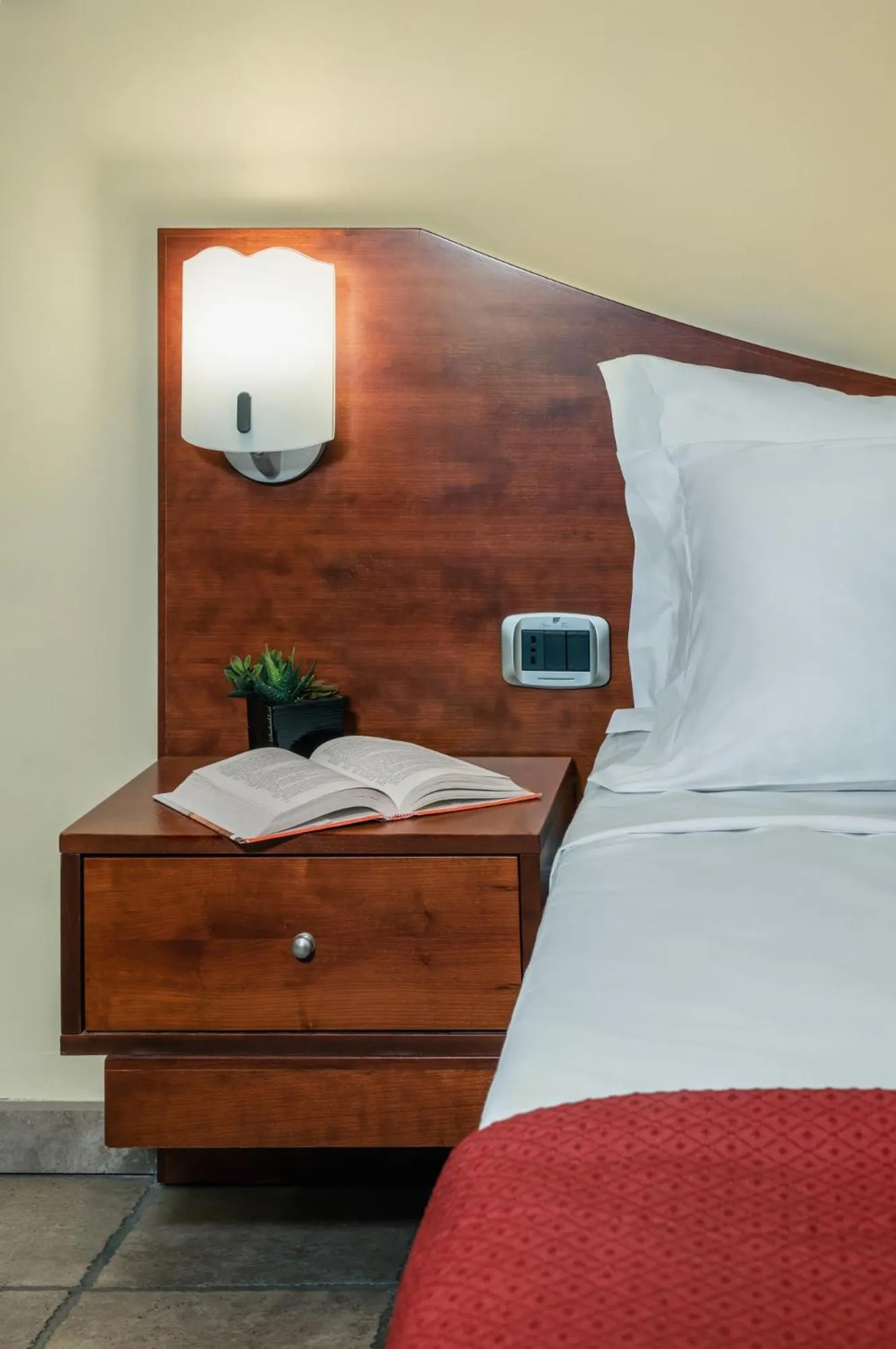 Bed in Hotel La Fenice