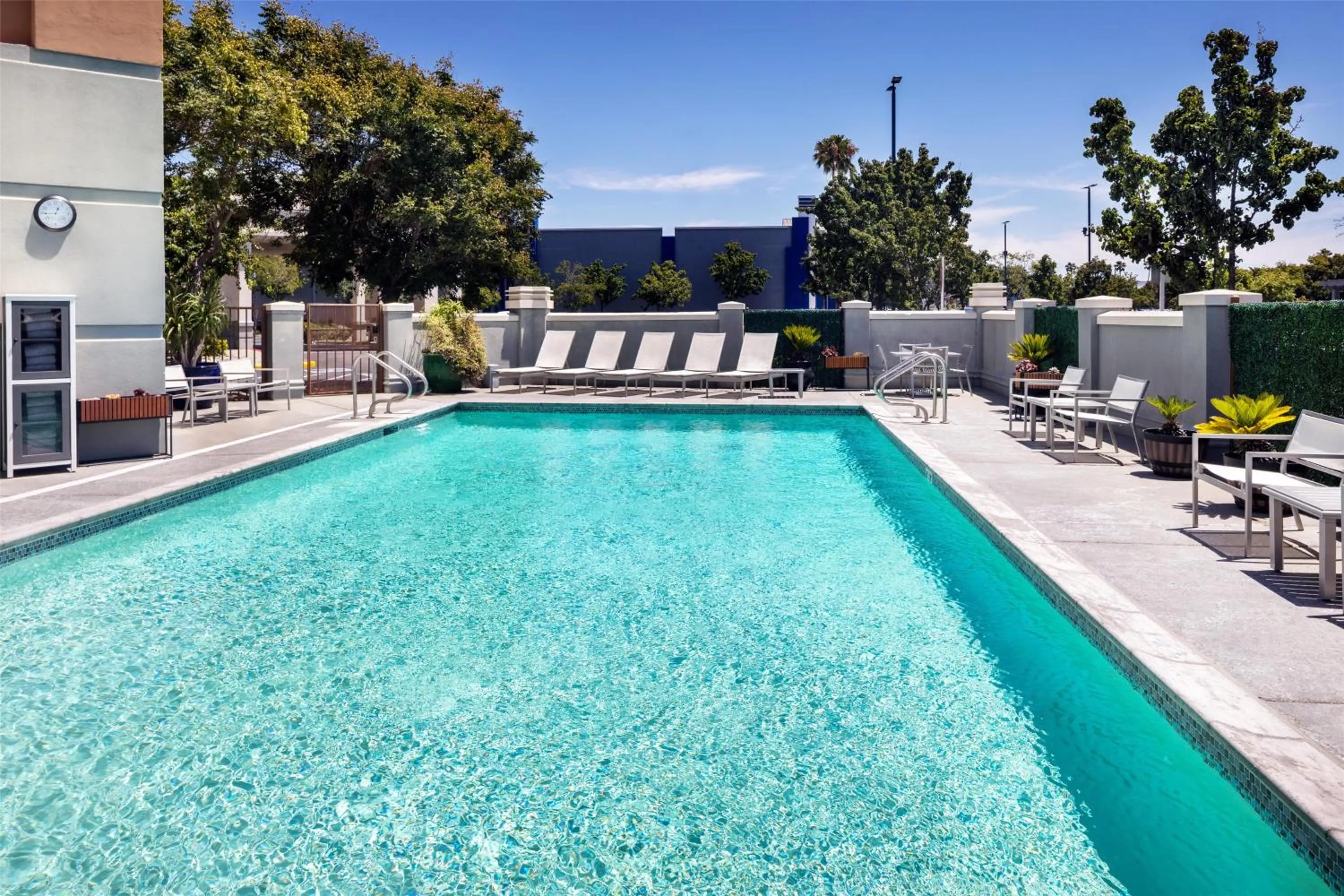 Swimming pool in Hyatt Place Dublin/Pleasanton
