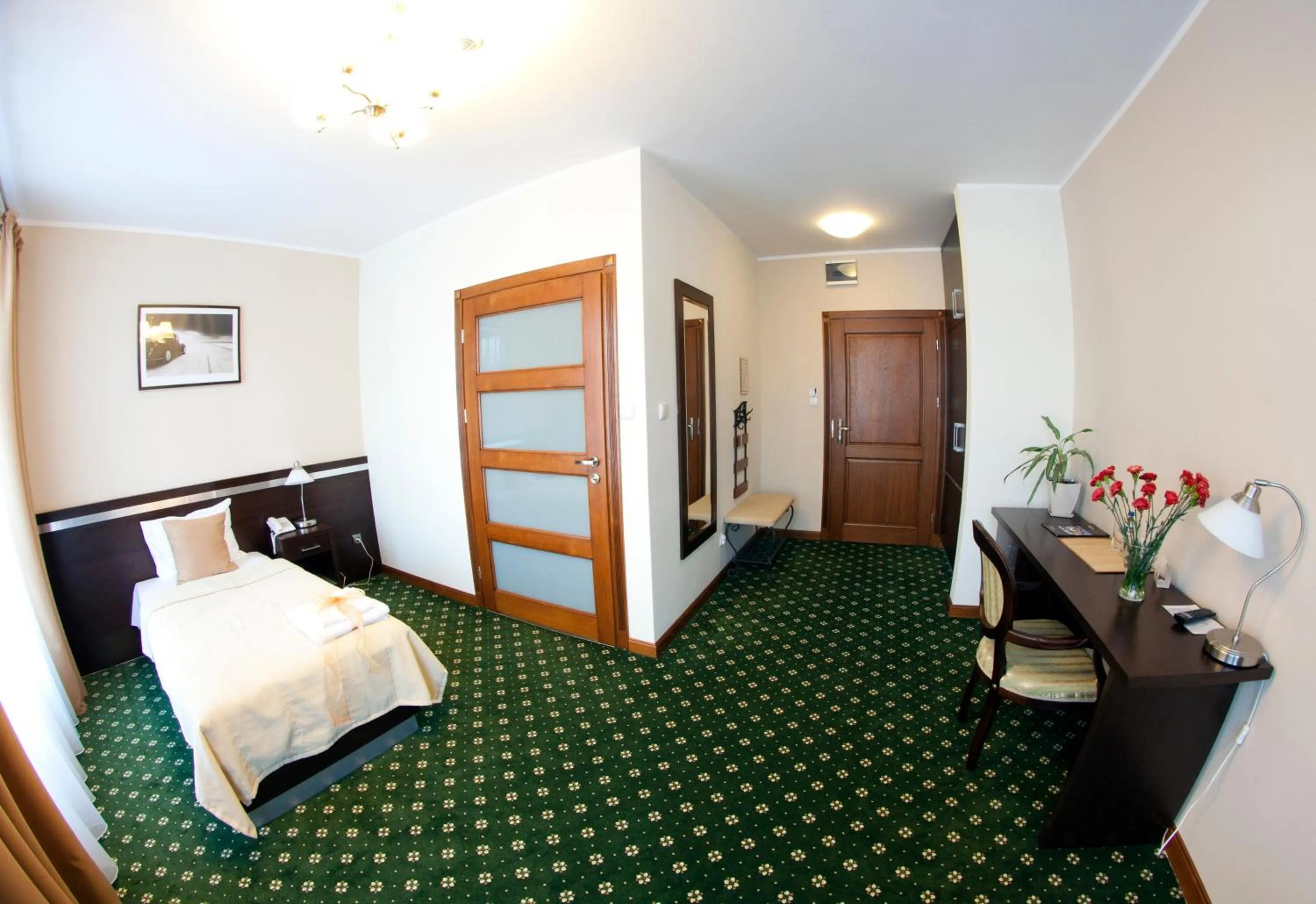 Bed in Hotel i Restauracja "Pod Orłem"