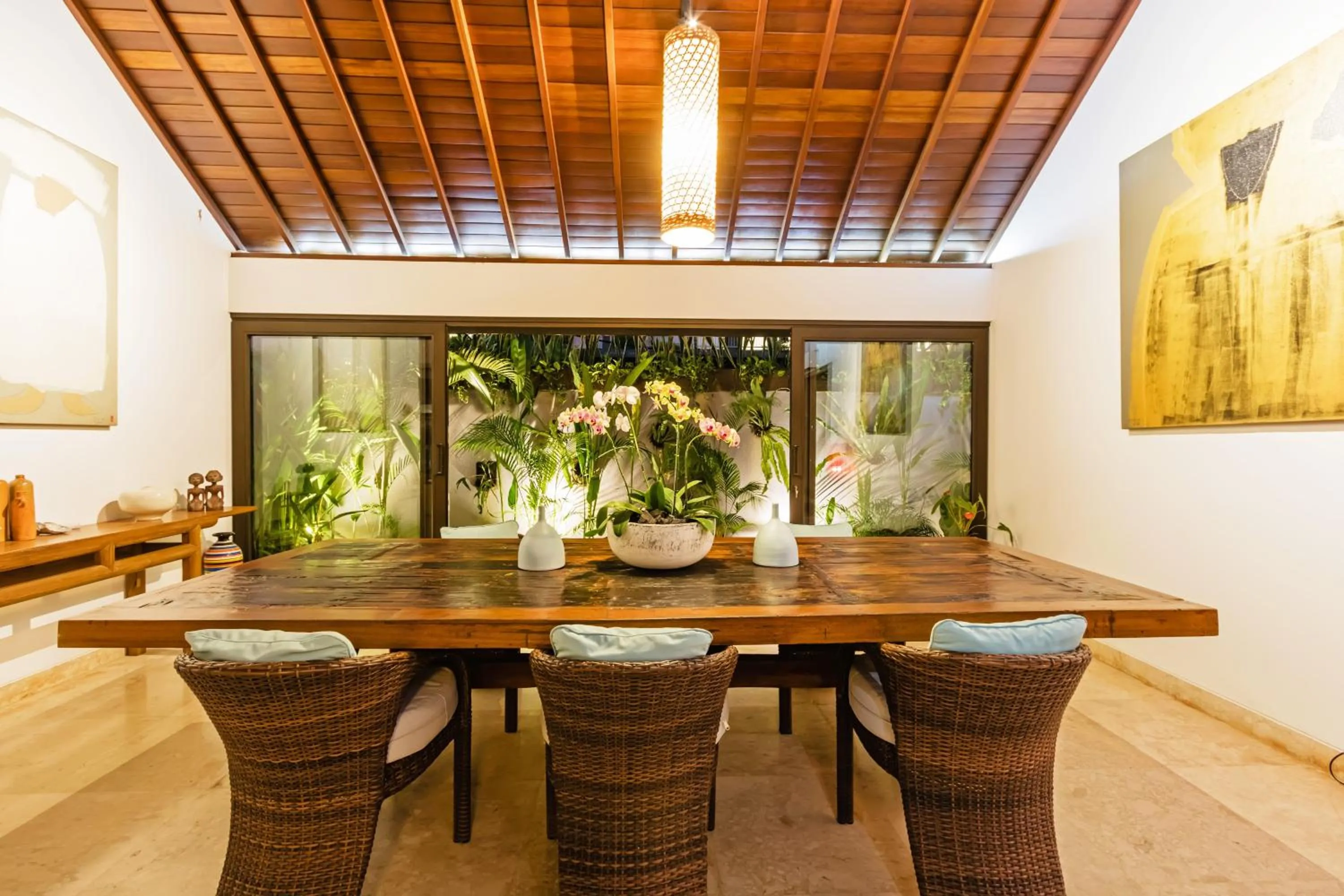 Dining area in Villa Karang Berawa