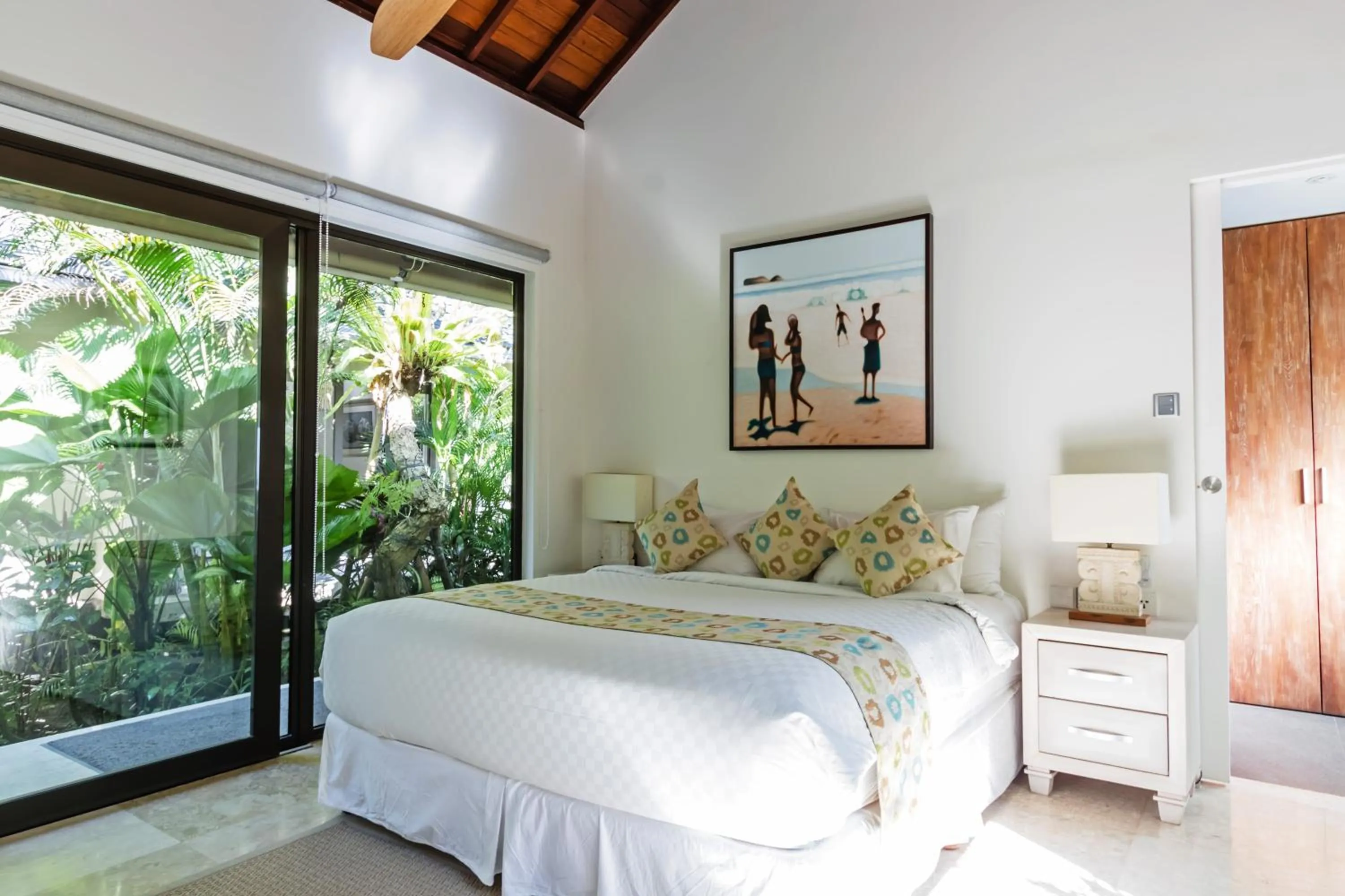 Bedroom, Bed in Villa Karang Berawa