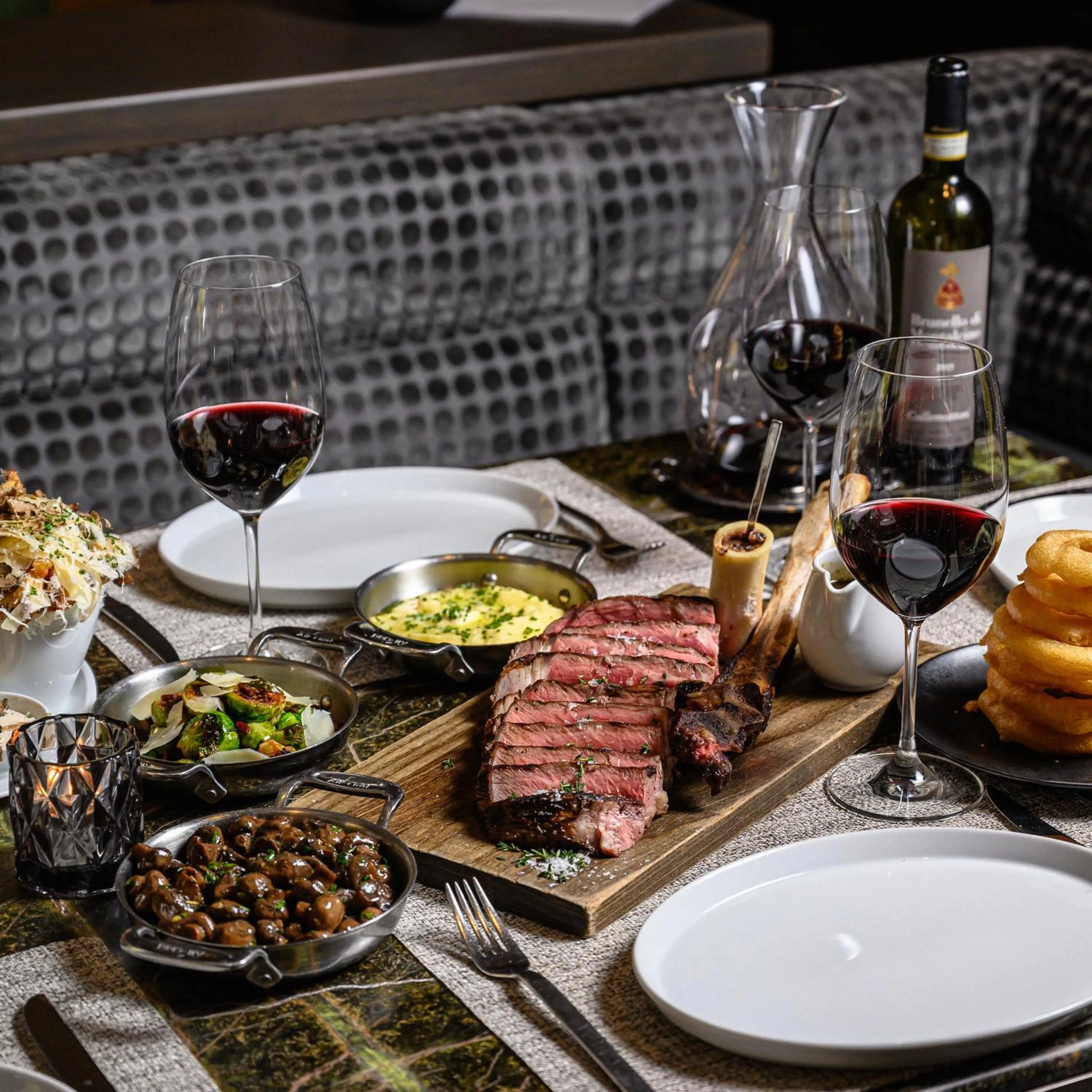 Food and drinks in The Hazelton Hotel