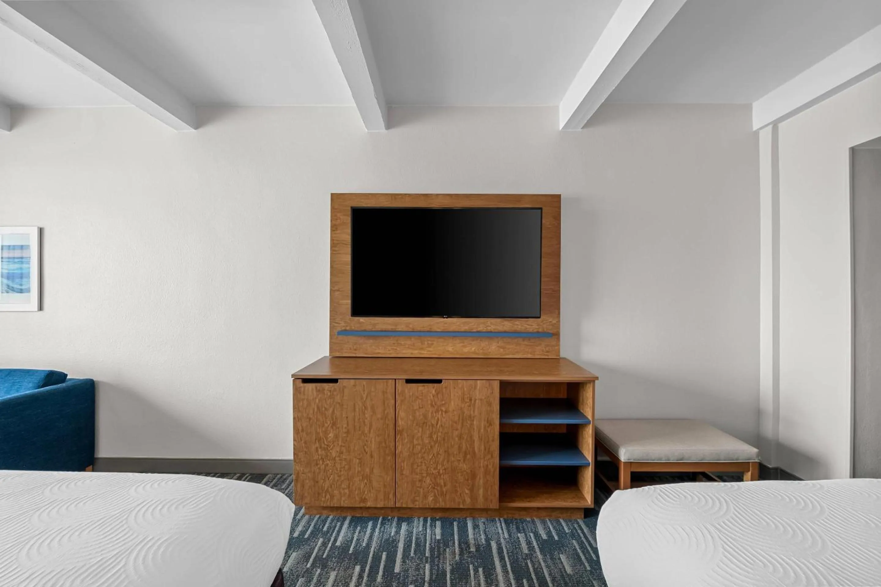 Bedroom in Country Inn & Suites by Radisson, Virginia Beach Oceanfront