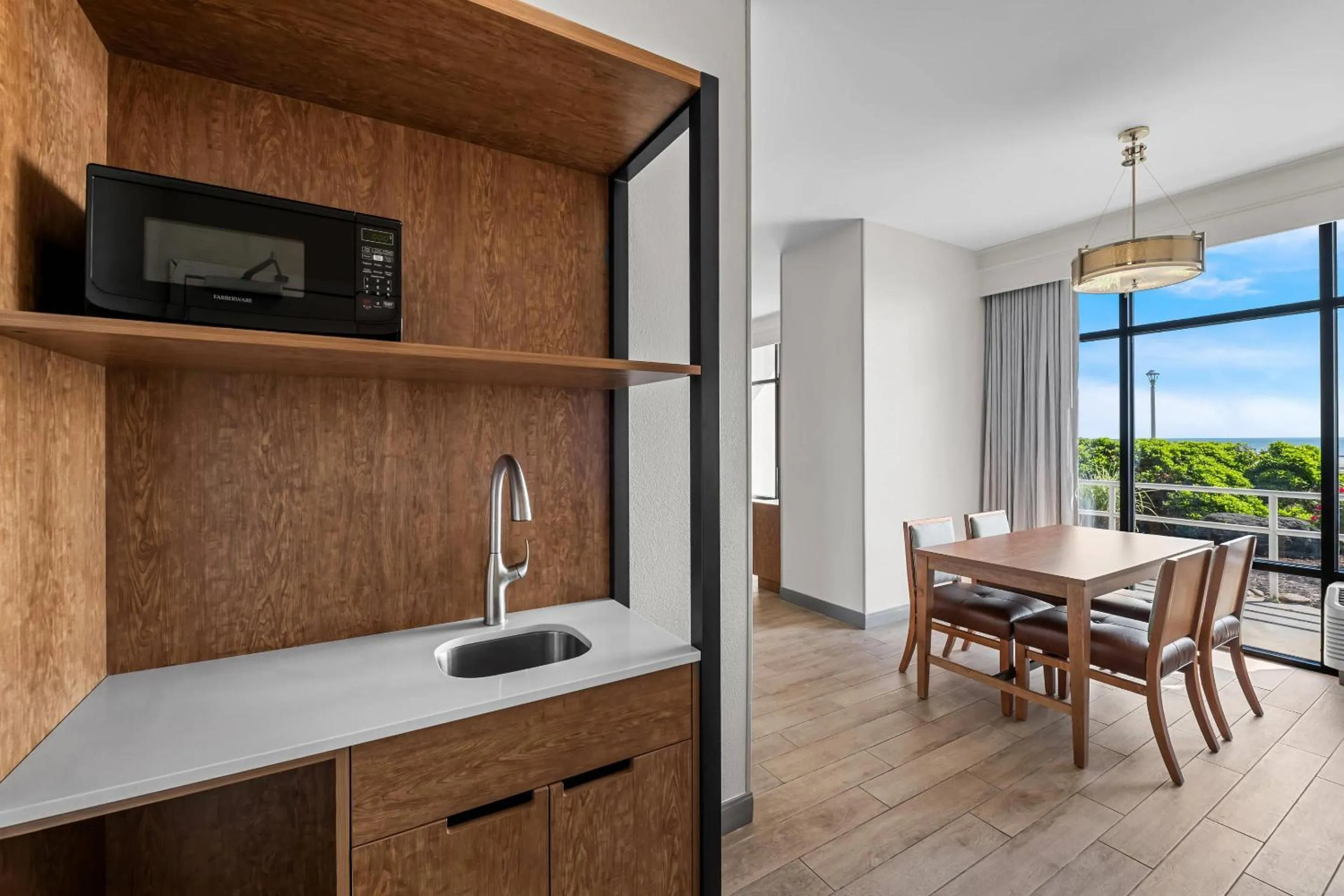 Bedroom in Country Inn & Suites by Radisson, Virginia Beach Oceanfront