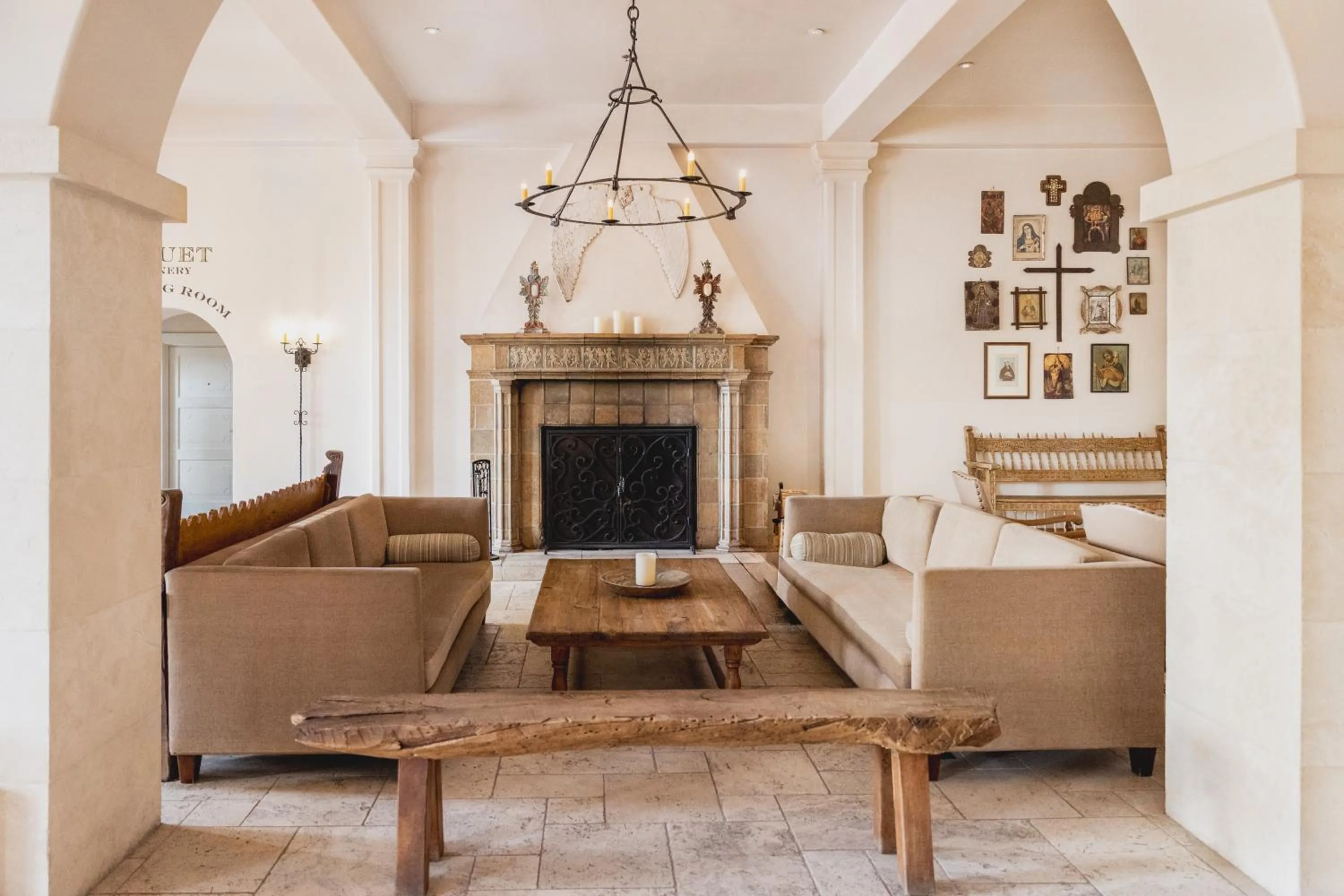 Seating area in Hotel St Francis