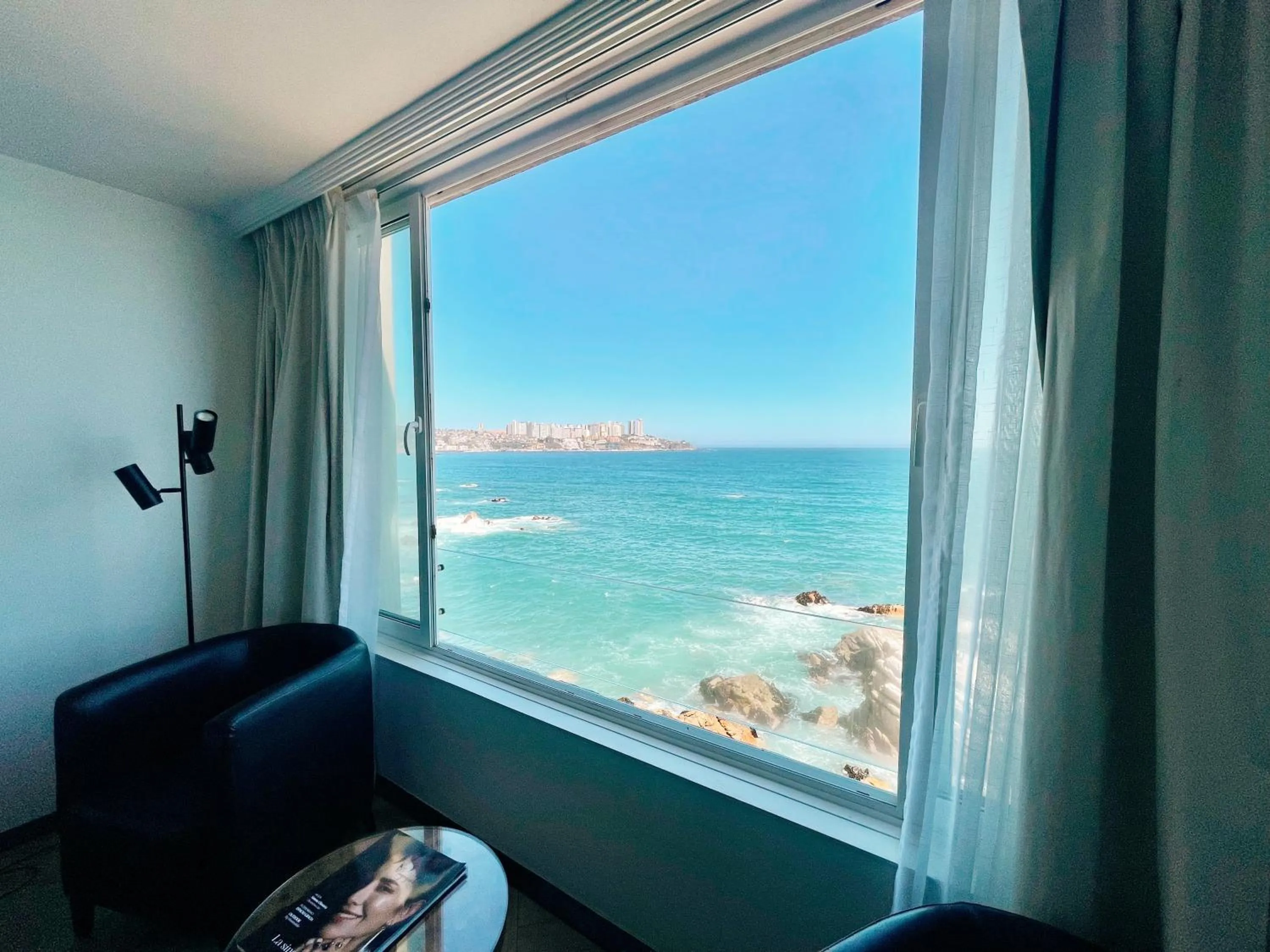 Radisson Blu Acqua Hotel & Spa Concon