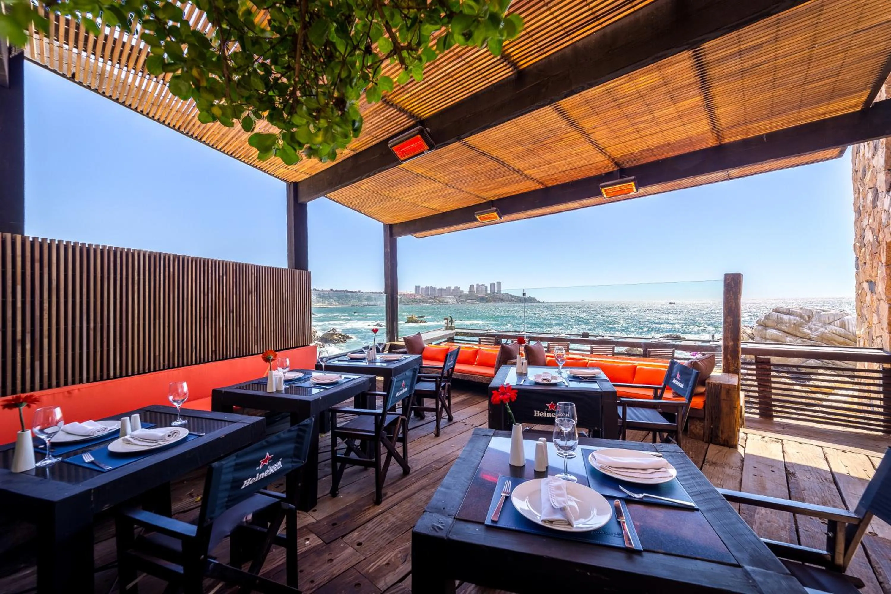 Radisson Blu Acqua Hotel & Spa Concon