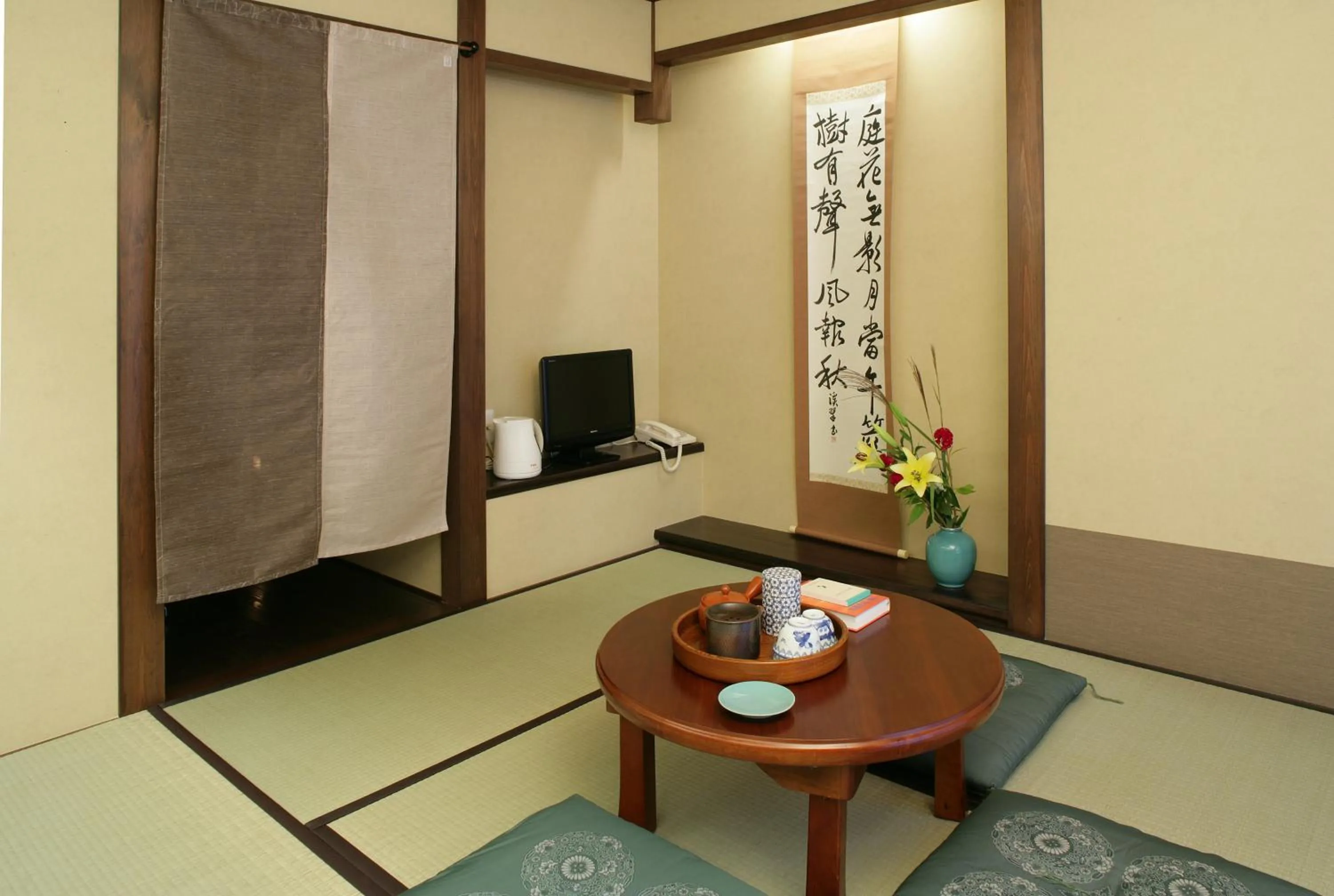 Living room in Matsubaya Ryokan