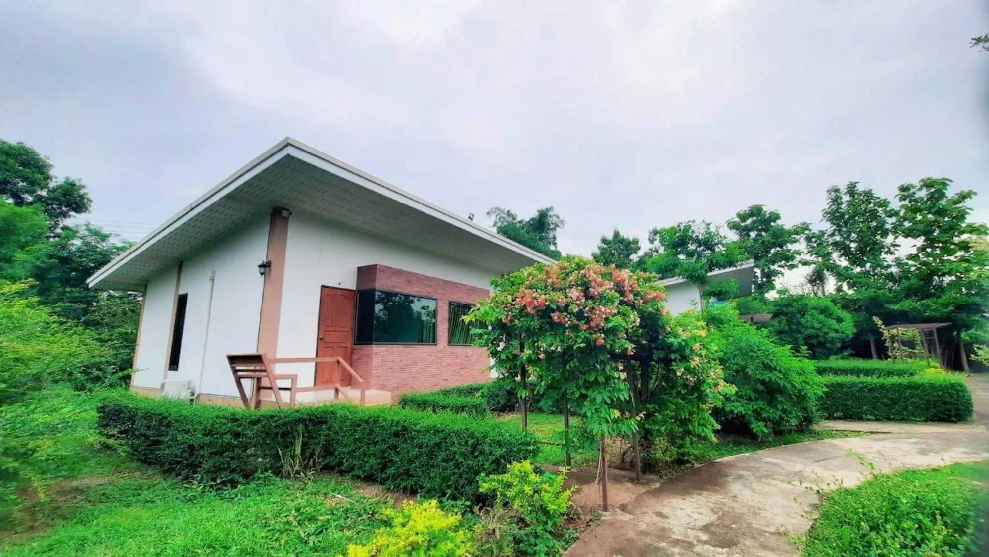 Property building in Ina Boutique Home Nan