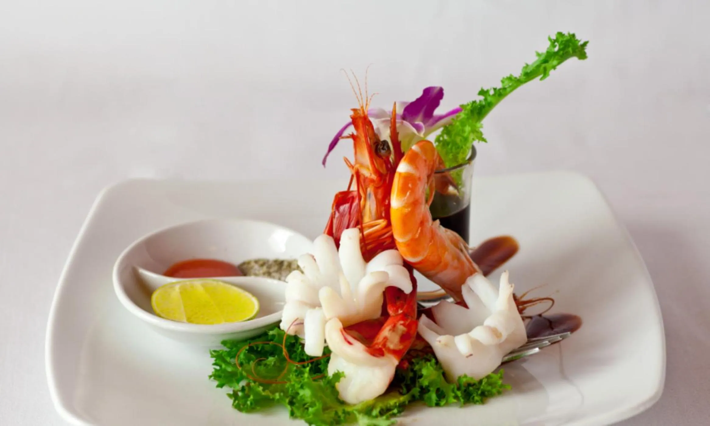 Food and drinks in Indochina Sails Ha Long Bay