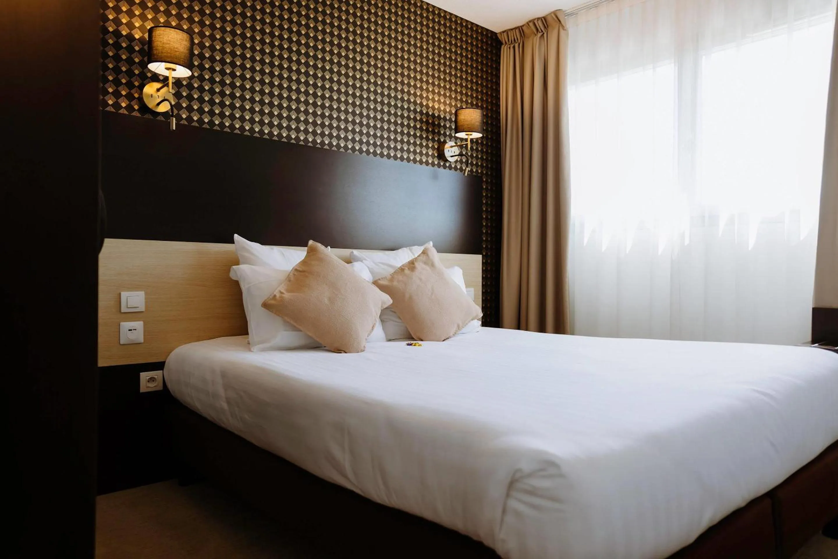 Bedroom, Bed in Clarion Aparthotel Toulouse Le Parc de l'Escale