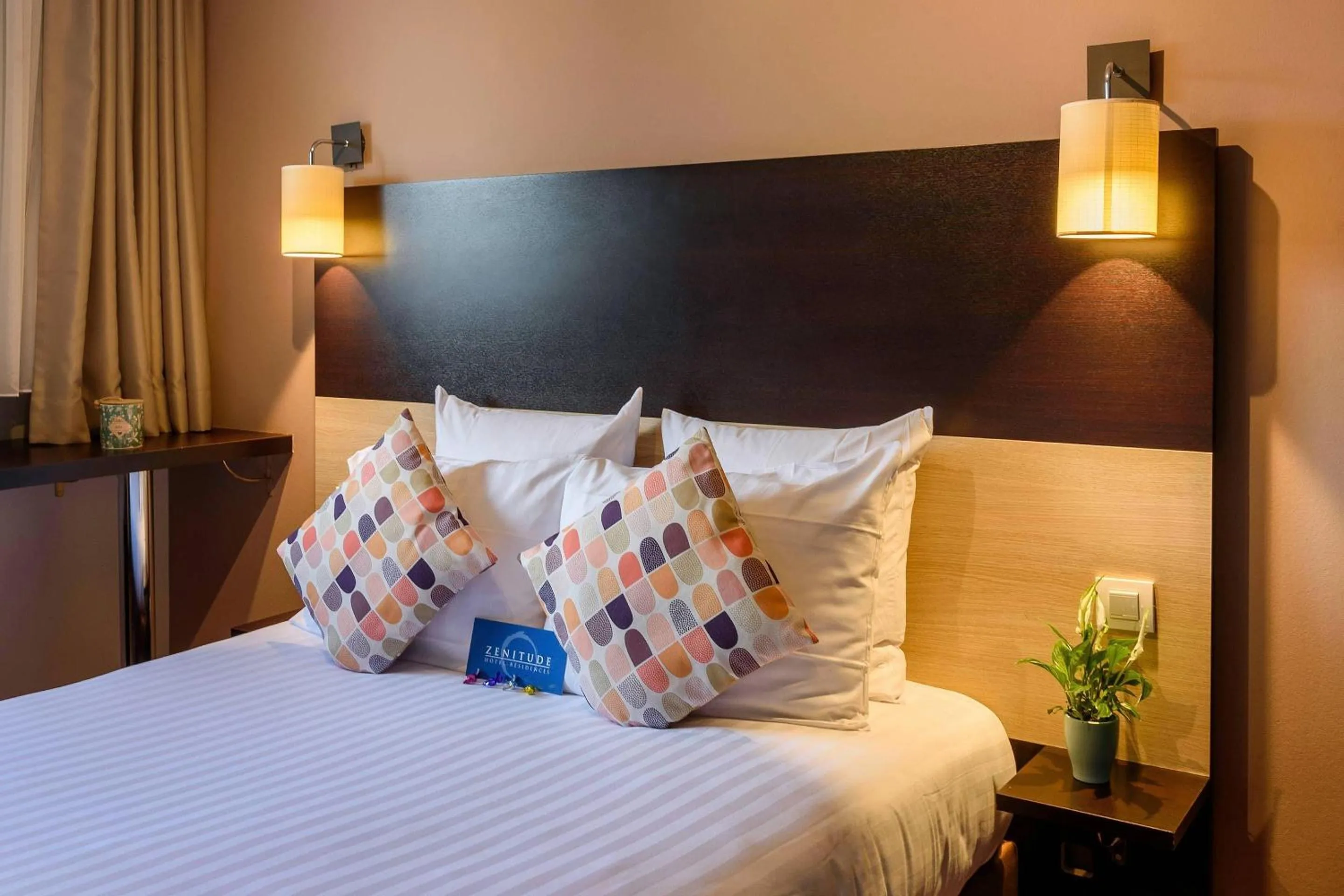 Bedroom, Bed in Clarion Aparthotel Toulouse Le Parc de l'Escale