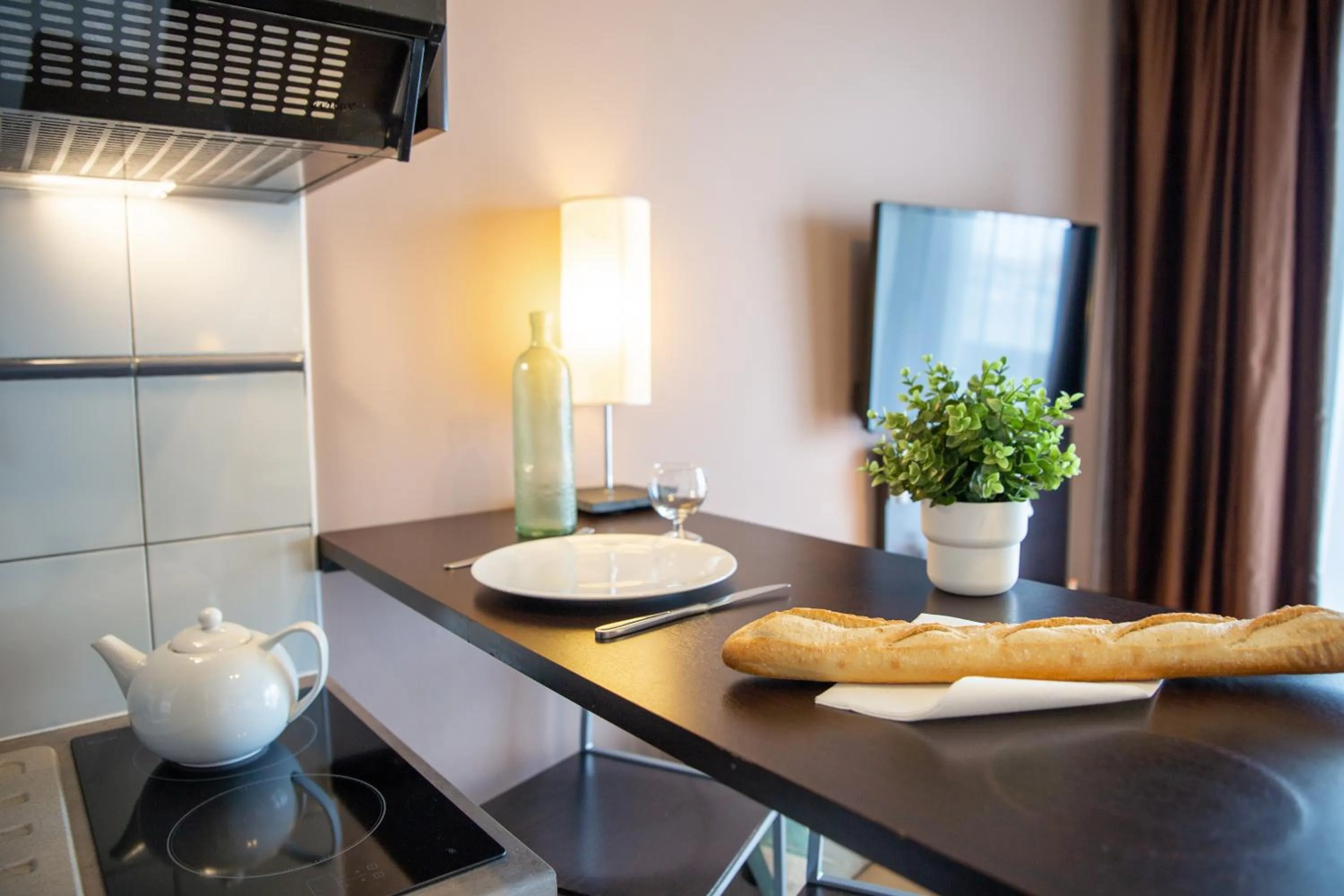 Dining area in Clarion Aparthotel Toulouse Le Parc de l'Escale