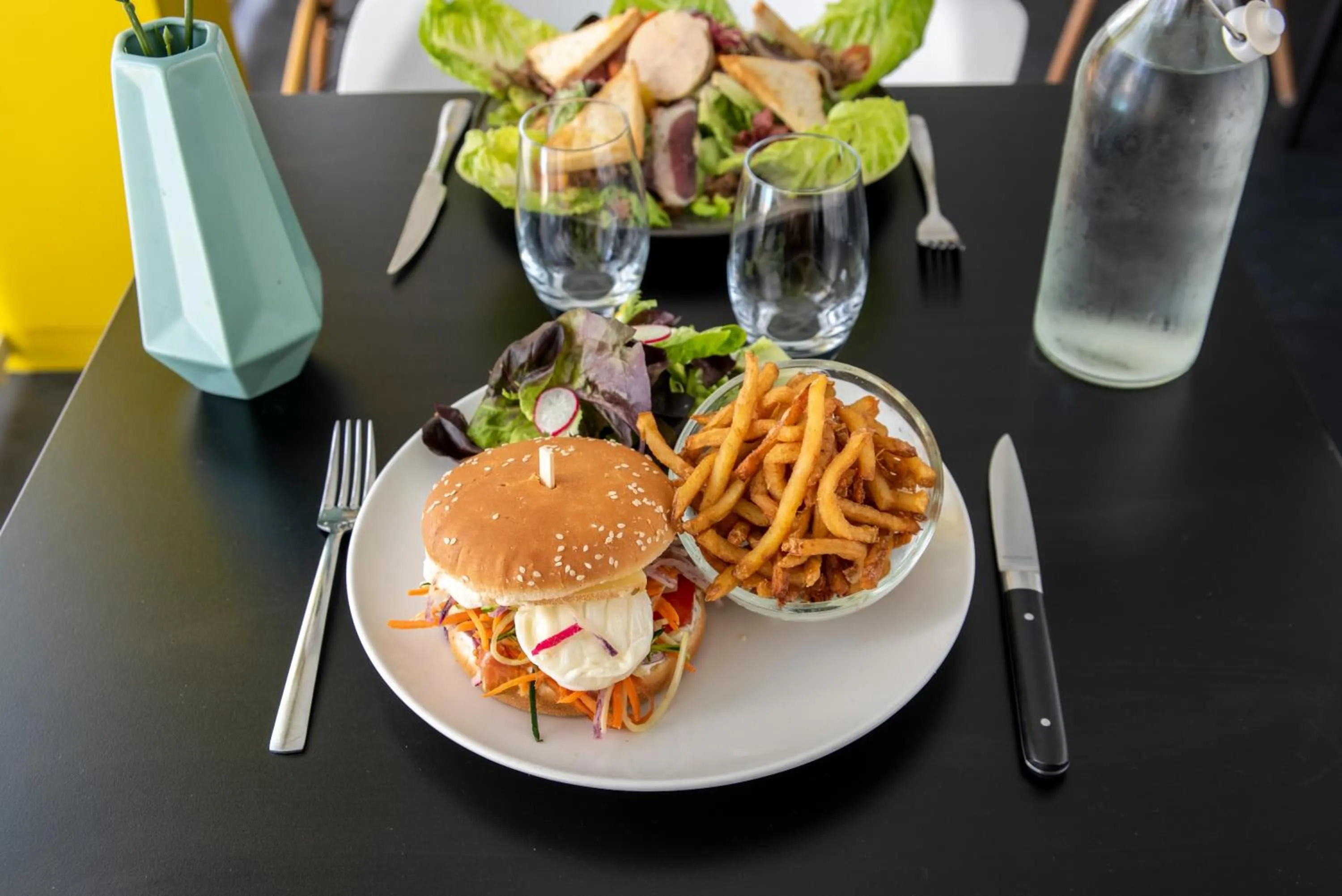 Restaurant/places to eat in Clarion Aparthotel Toulouse Le Parc de l'Escale