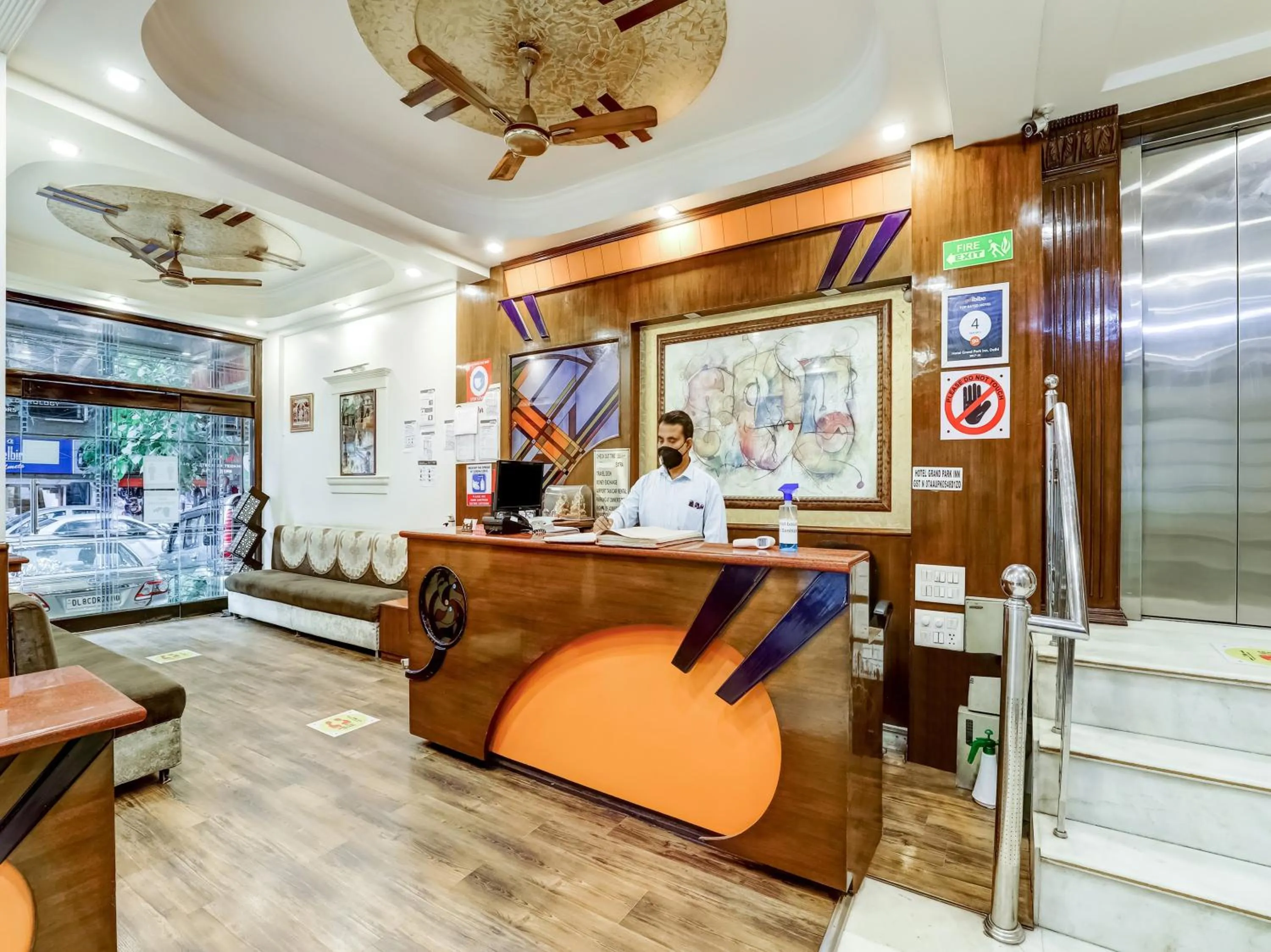 Lobby or reception in Hotel Grand Park Inn