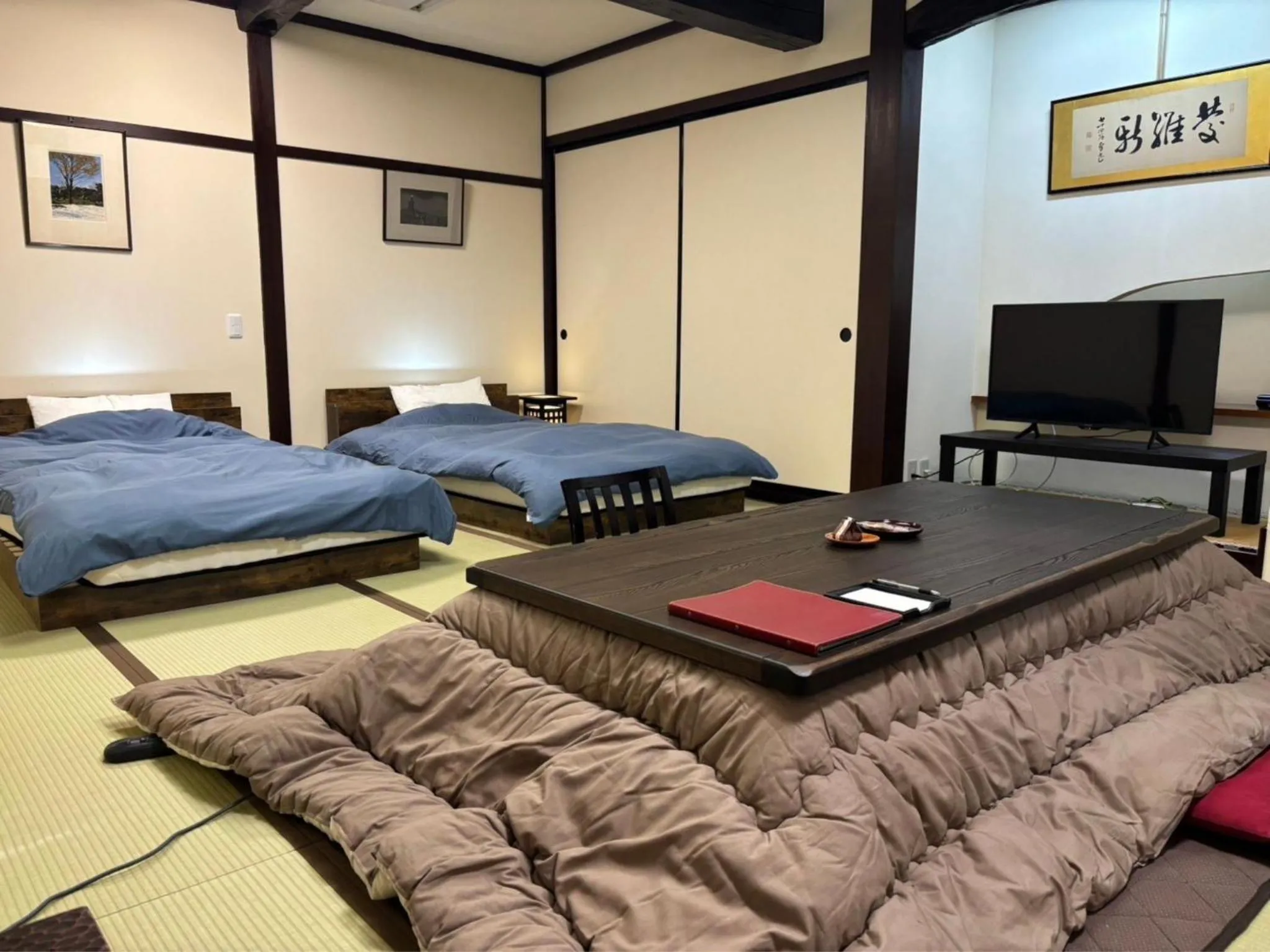 Photo of the whole room, Bed in Oyado Koto No Yume