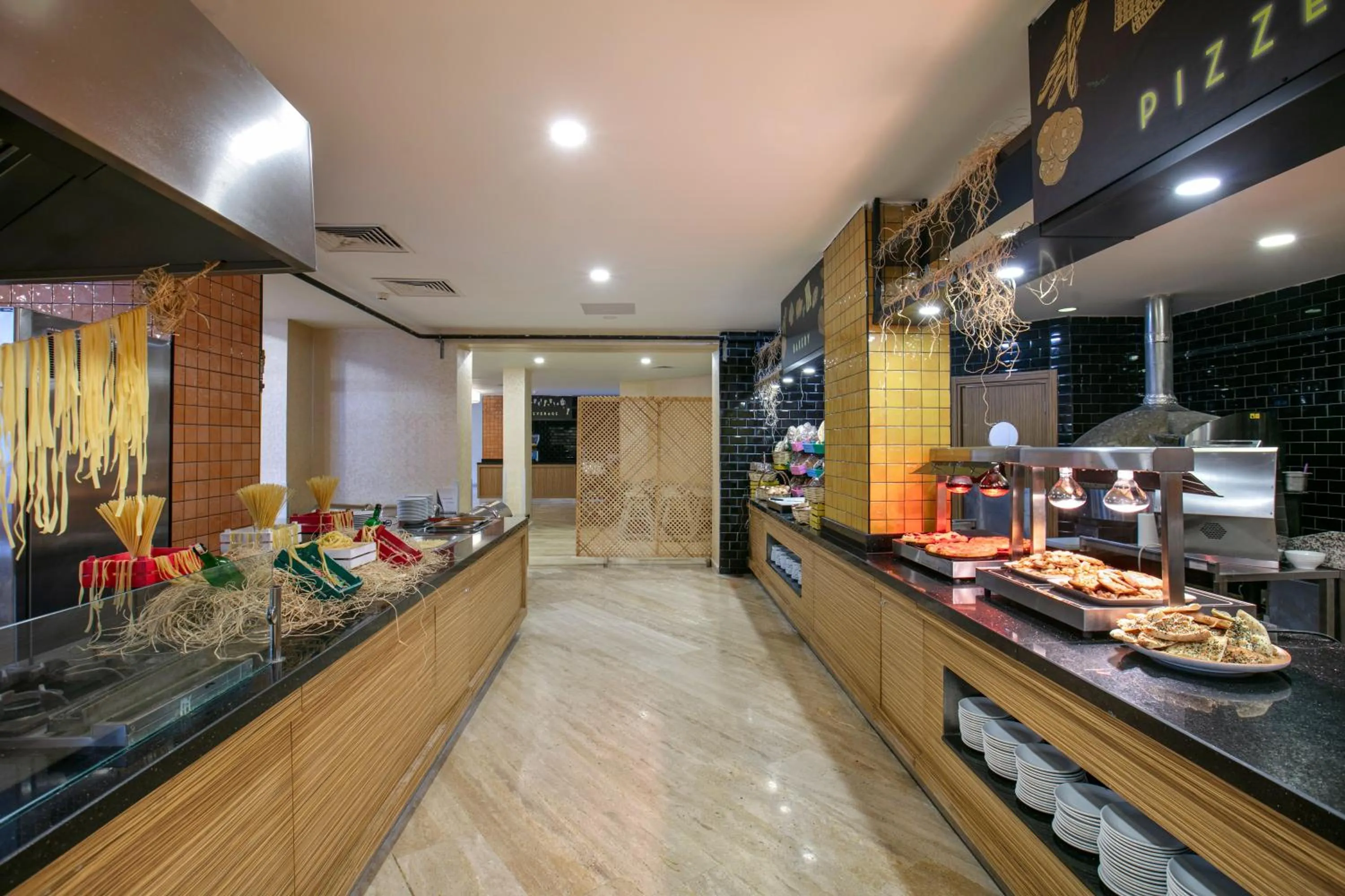 Restaurant/places to eat in Megasaray Resort Side