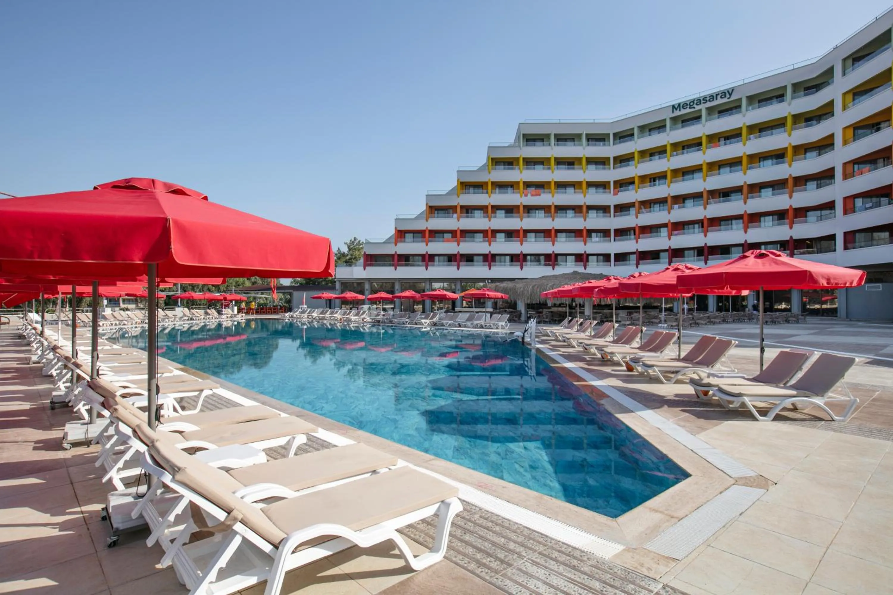 Swimming pool in Megasaray Resort Side