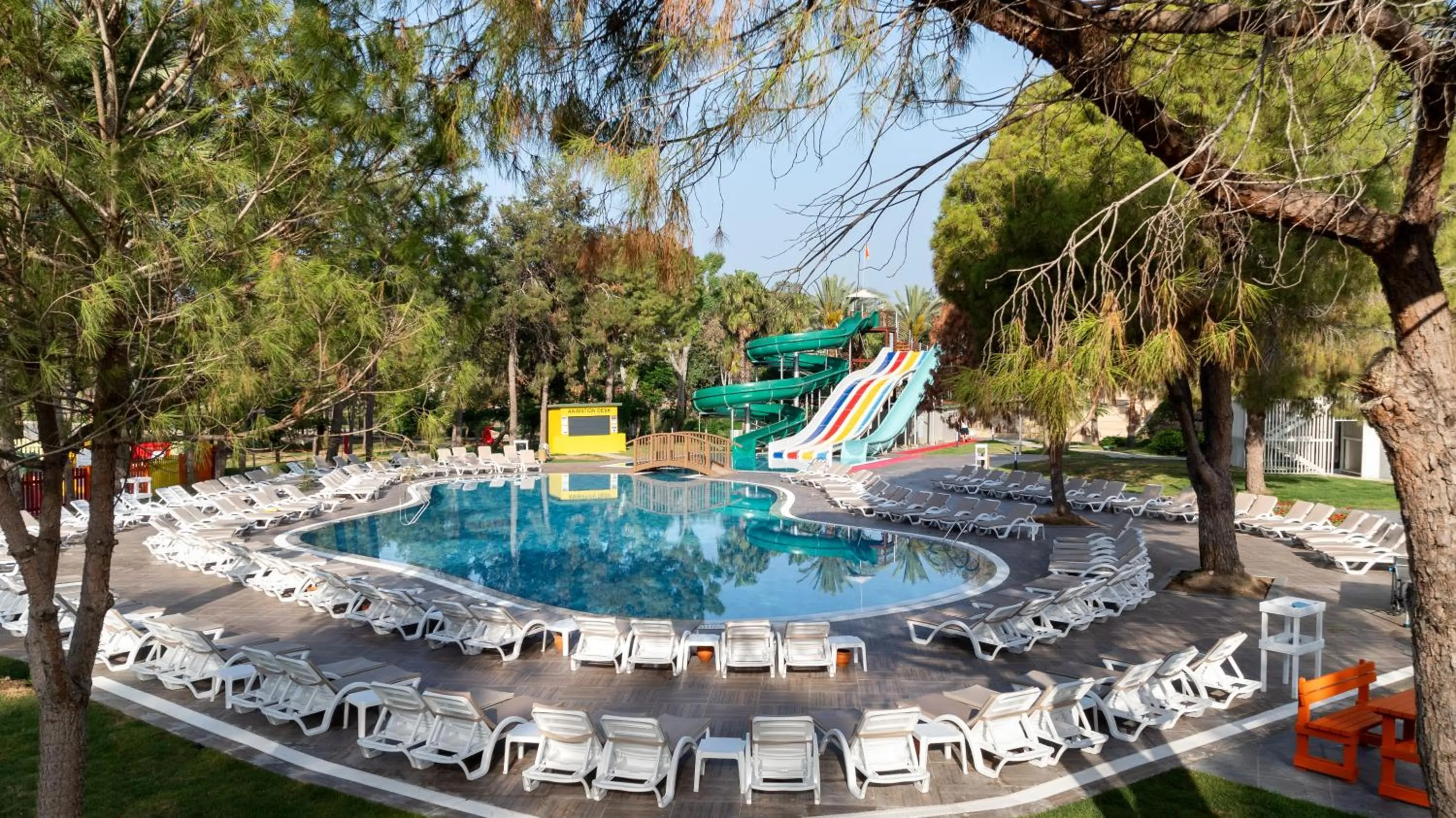 Swimming pool in Megasaray Resort Side