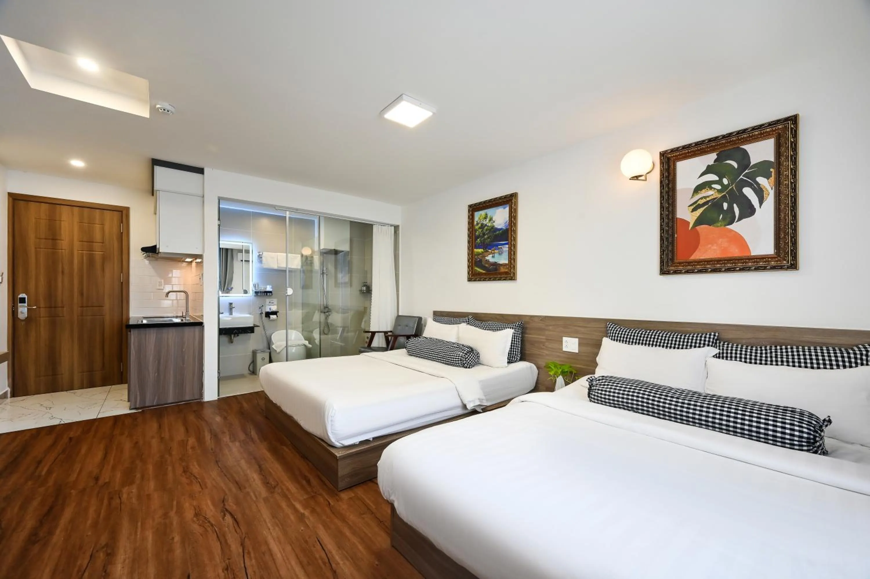 Photo of the whole room, Bed in Amory Hotel Ben Thanh