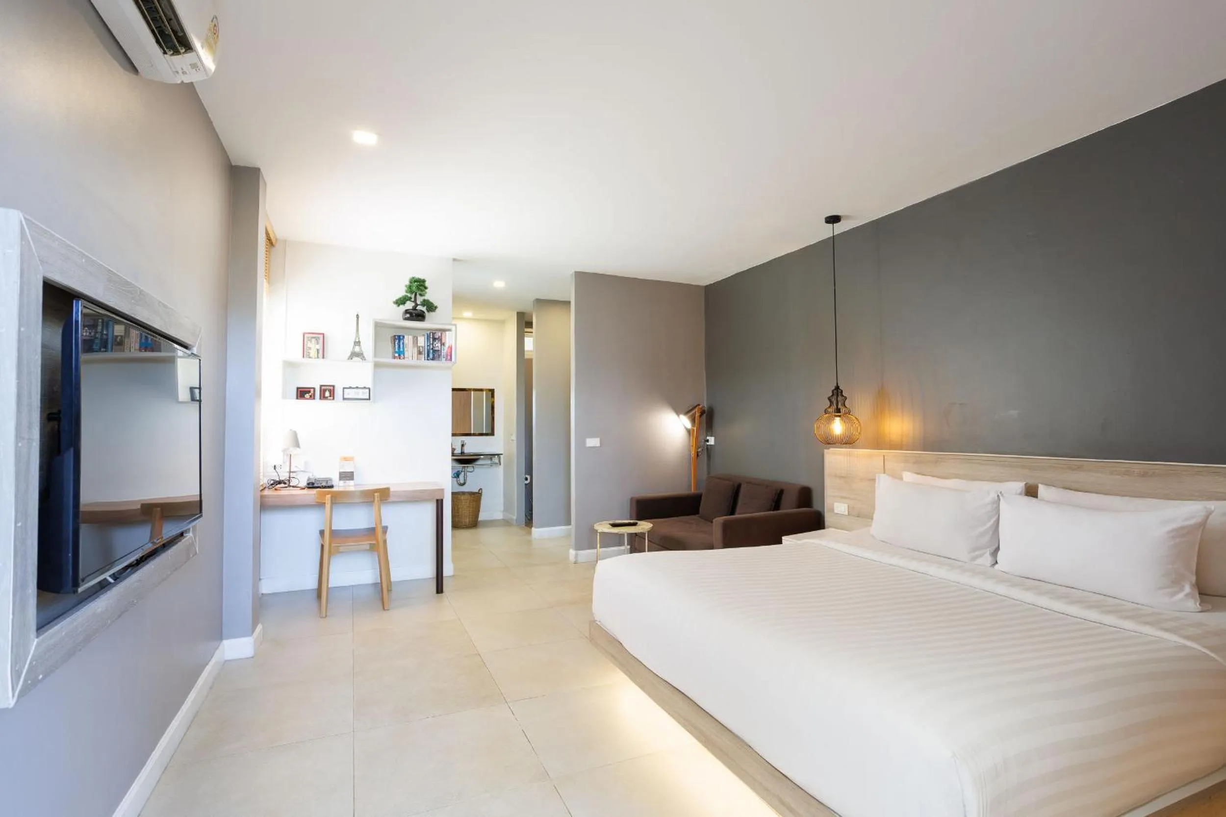 Bed in Signature Phuket Resort