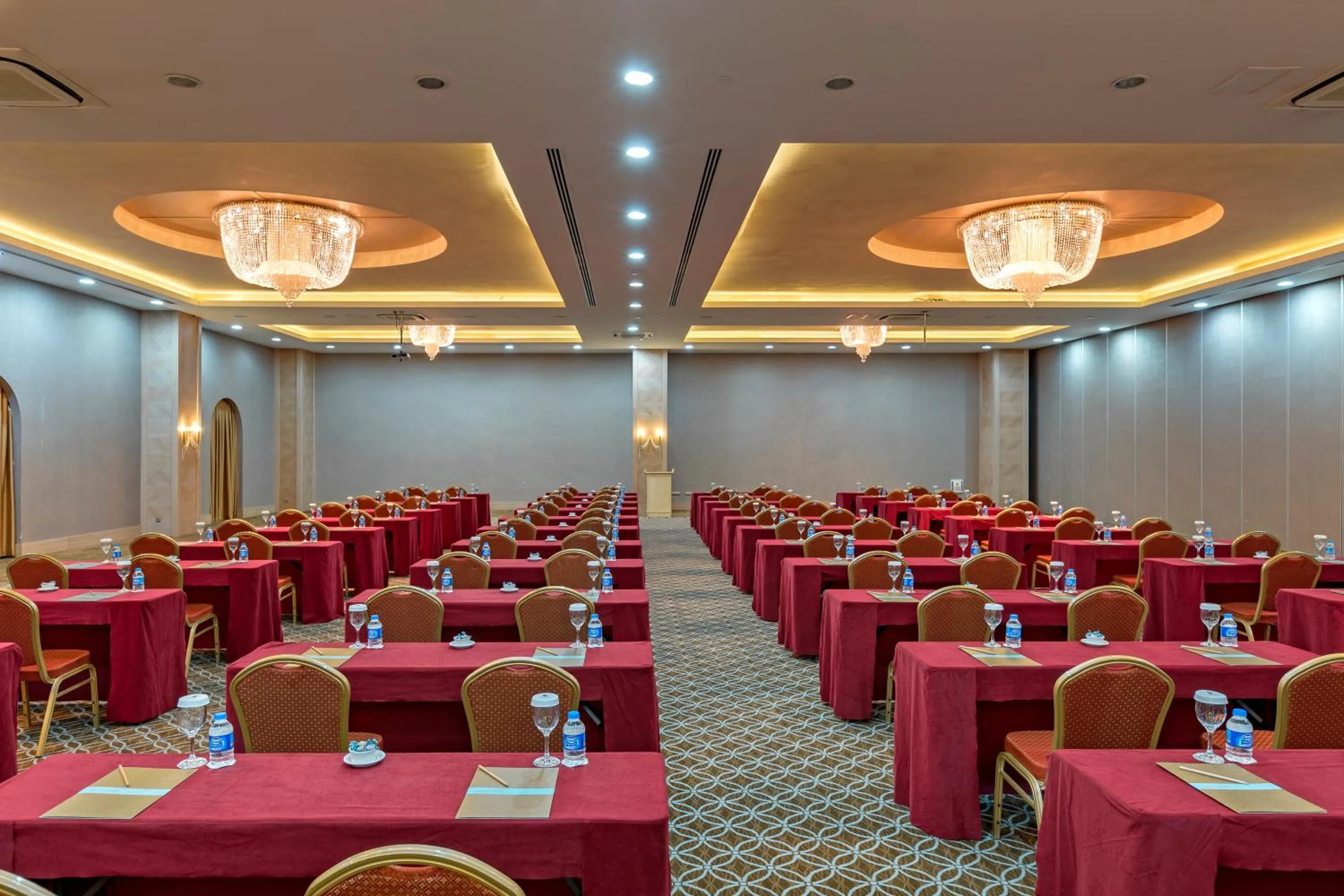 Banquet/Function facilities in Royal Holiday Palace