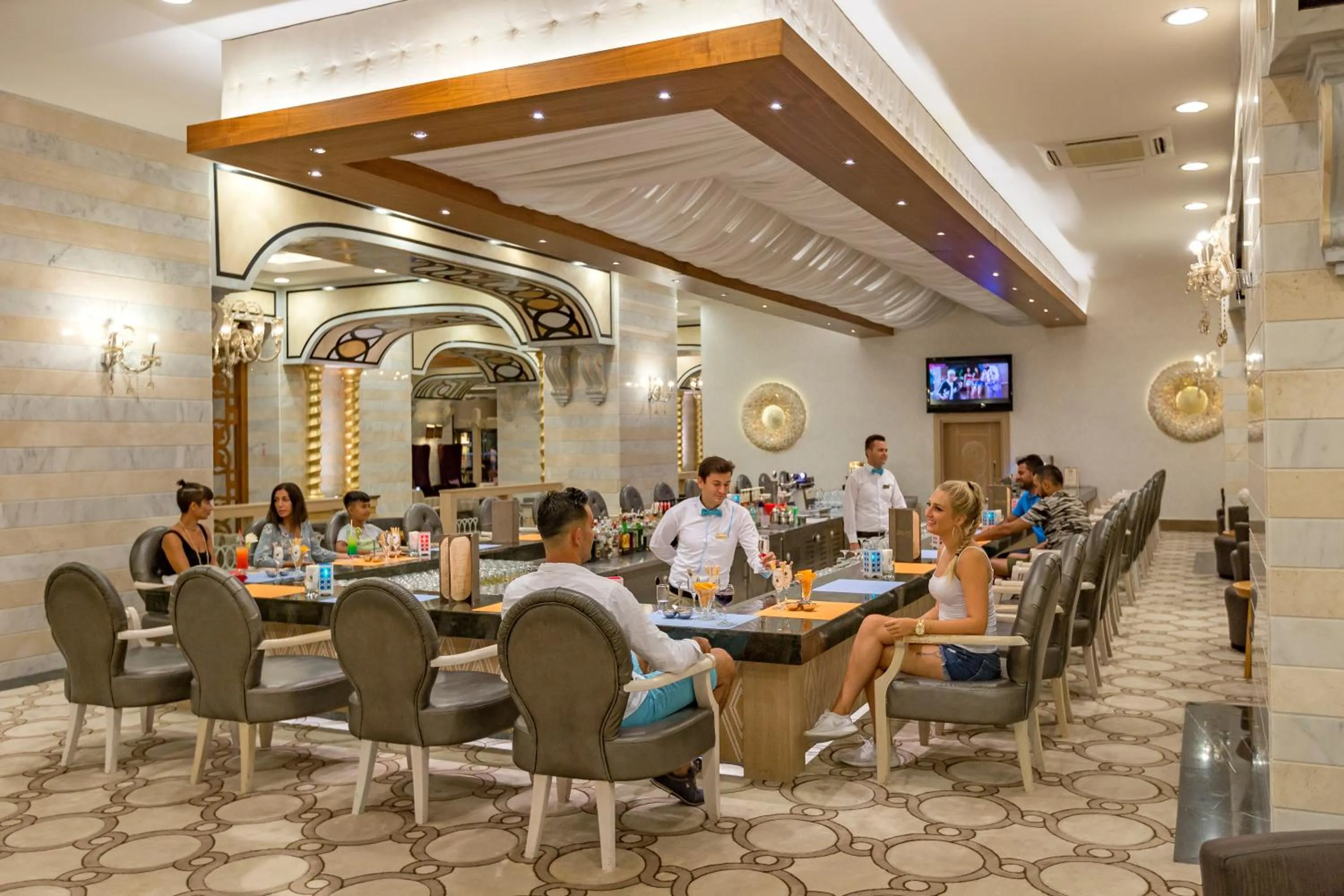 Lobby or reception in Royal Holiday Palace