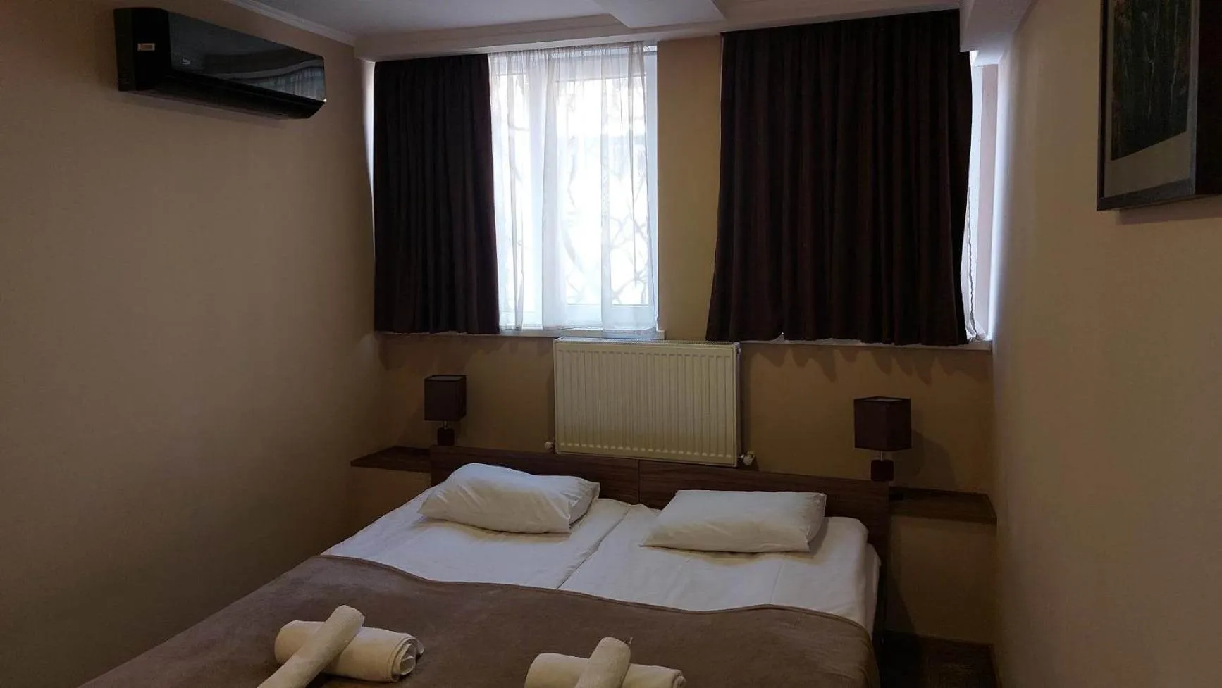 Bed in Hotel Reverence