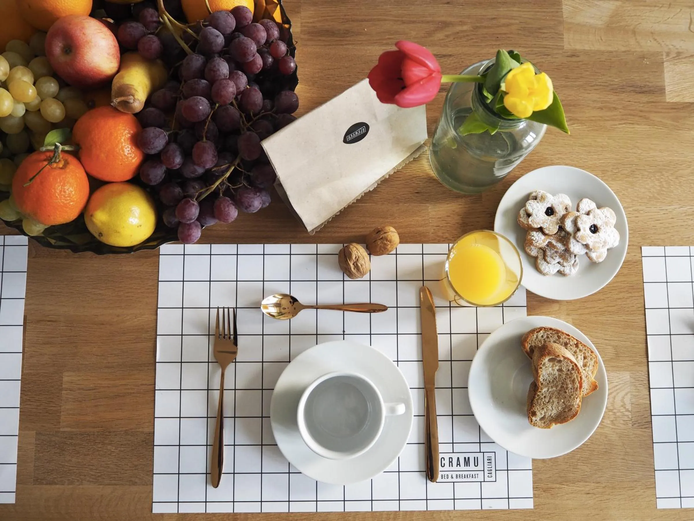 Italian breakfast in Cramu Bed&Breakfast