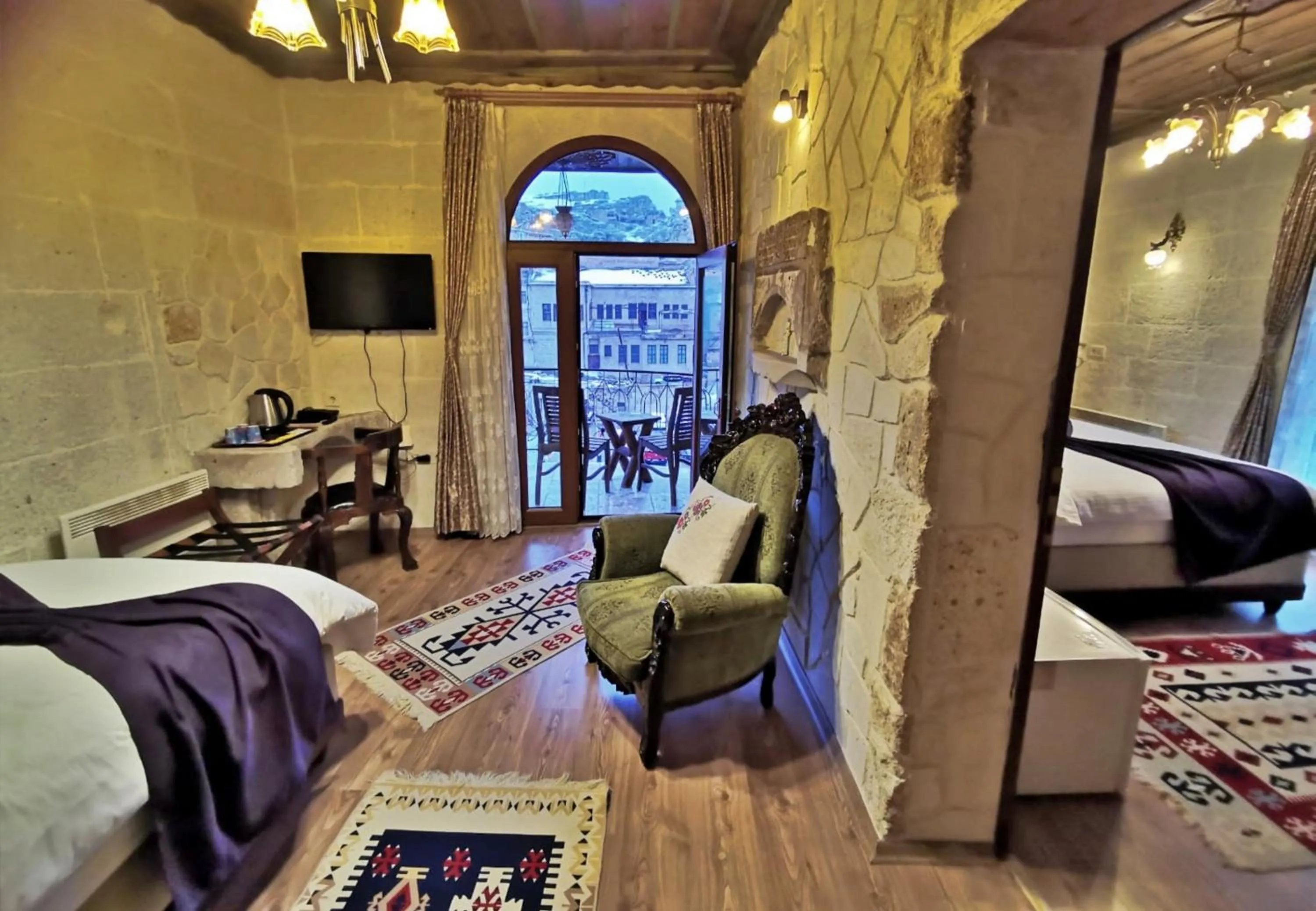 Balcony/Terrace, Bed in Cave Konak Hotel - Special Category