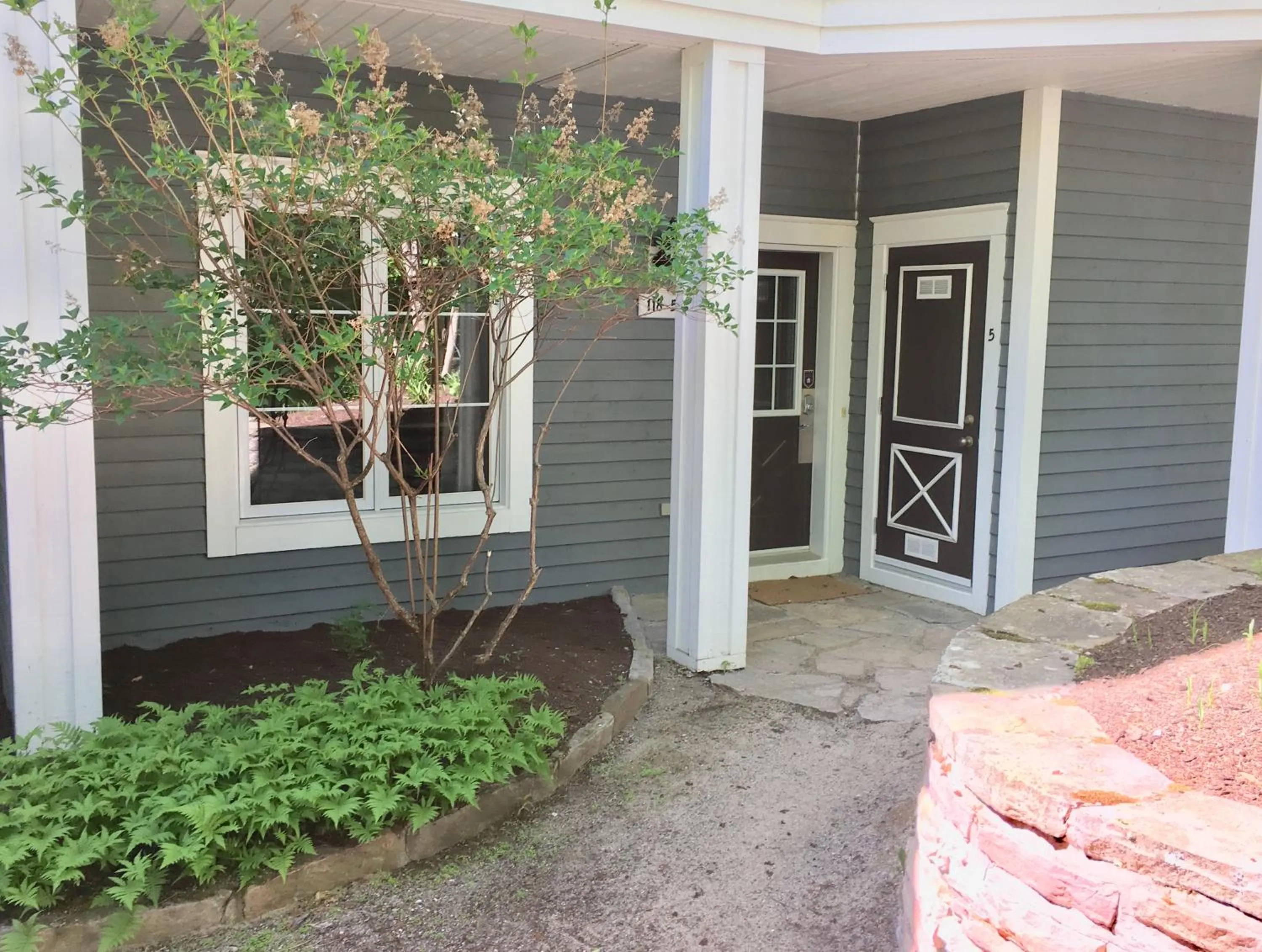 Facade/entrance in Le Sous-Bois (Les Manoirs) Mont-Tremblant
