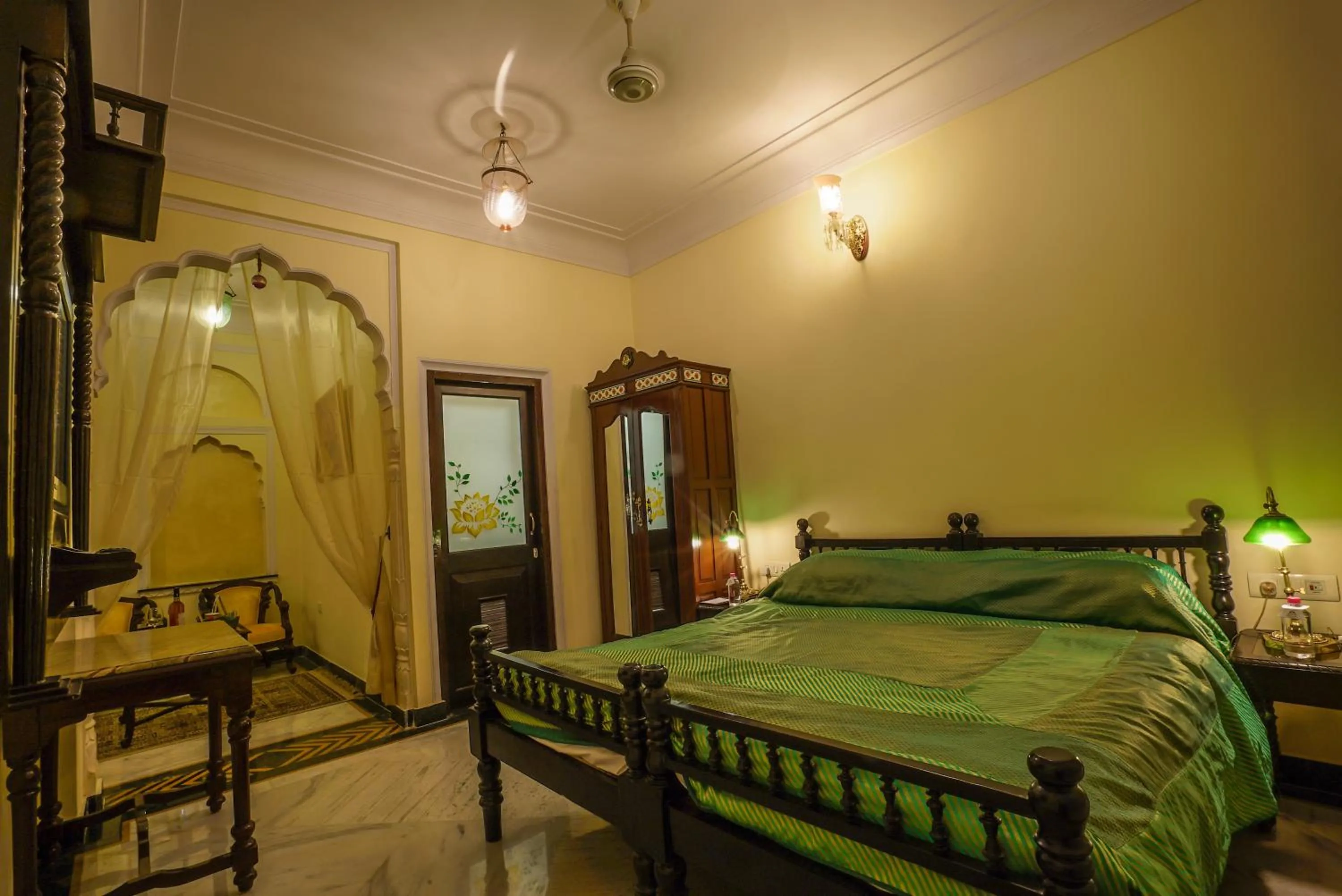 Bed in Shahpura House