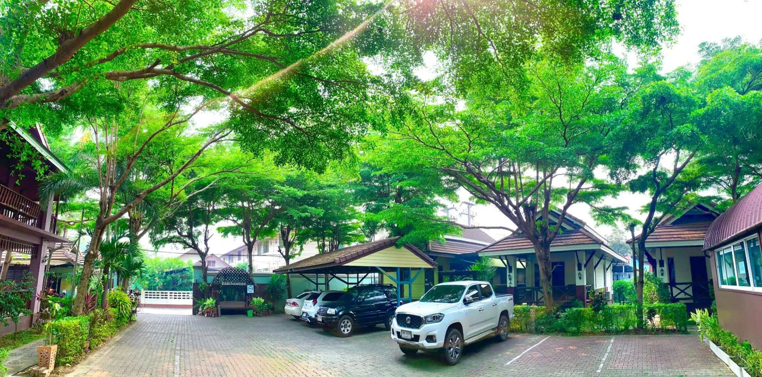 Parking in Baan Soontree Resort