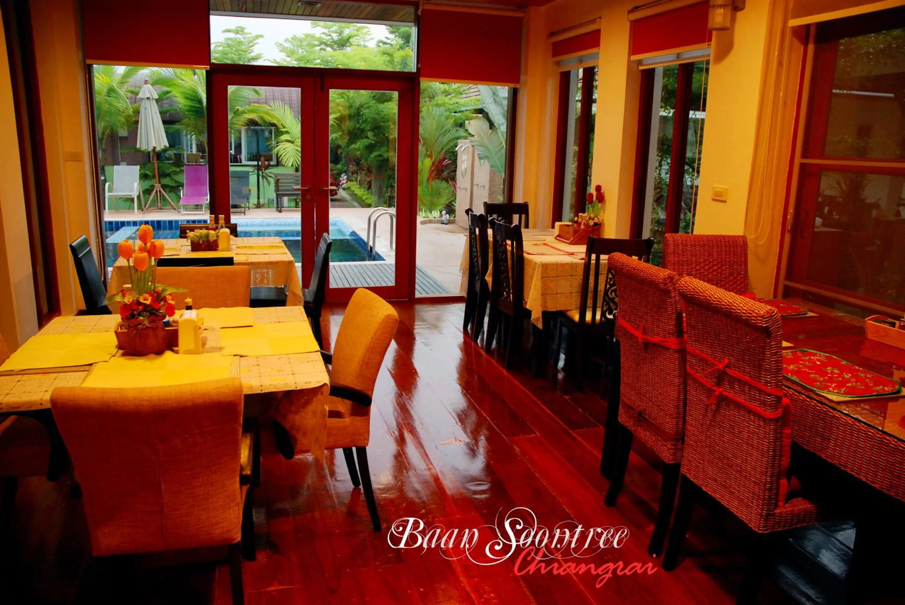 Restaurant/places to eat in Baan Soontree Resort