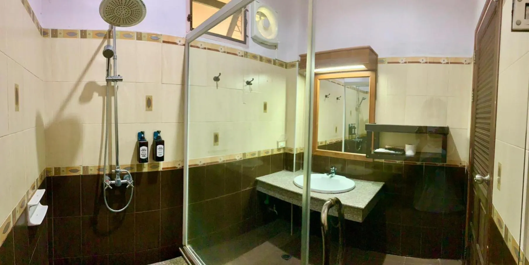 Shower in Baan Soontree Resort