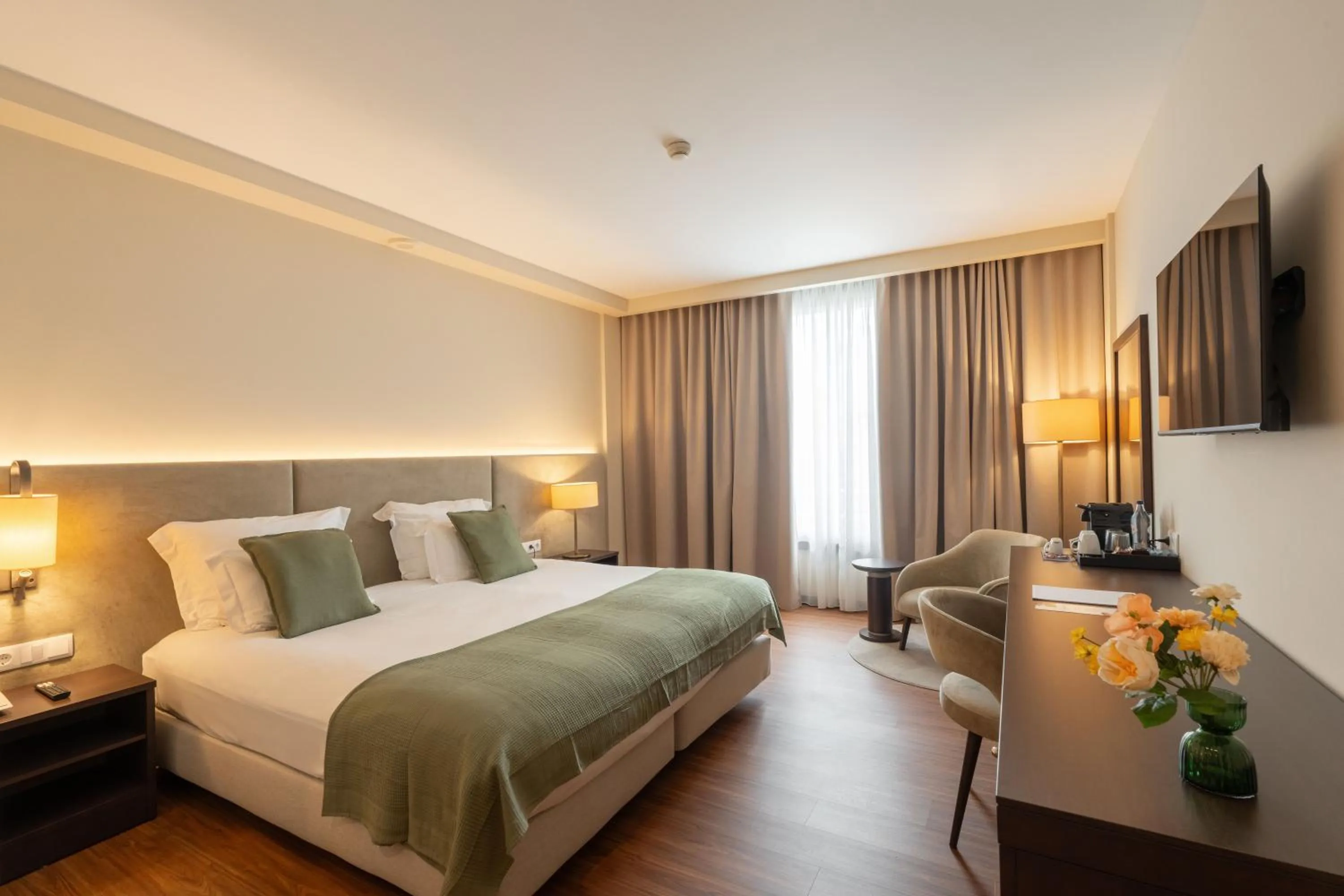 Bed in Hotel Premium Porto Maia