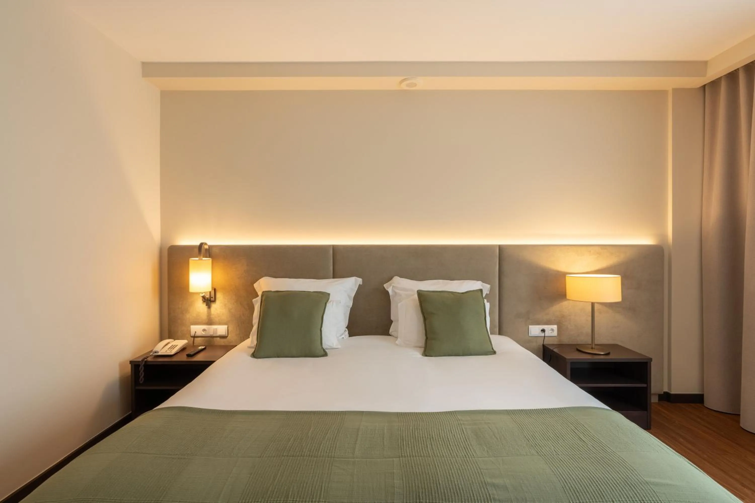 Bed in Hotel Premium Porto Maia