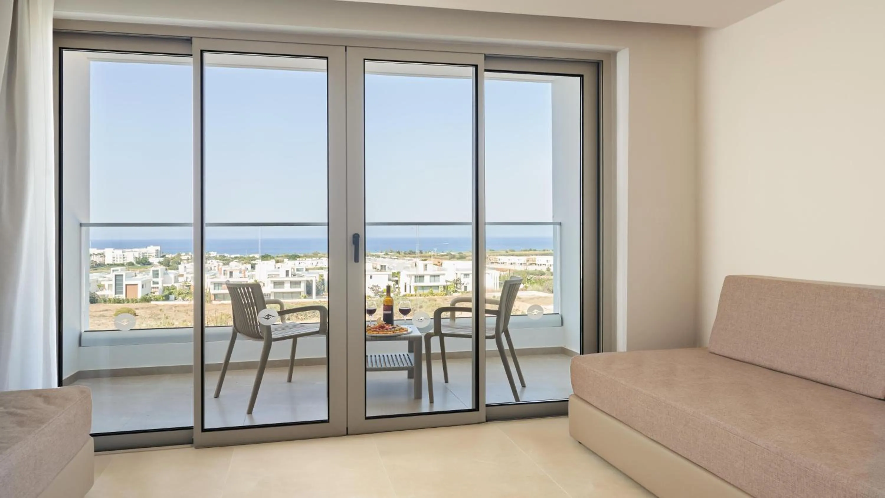 Photo of the whole room in Maris Grand Waterpark Resort