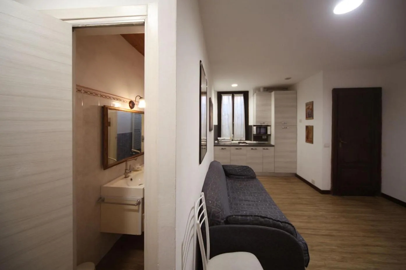 Photo of the whole room, Bed in Antica Corte Milanese