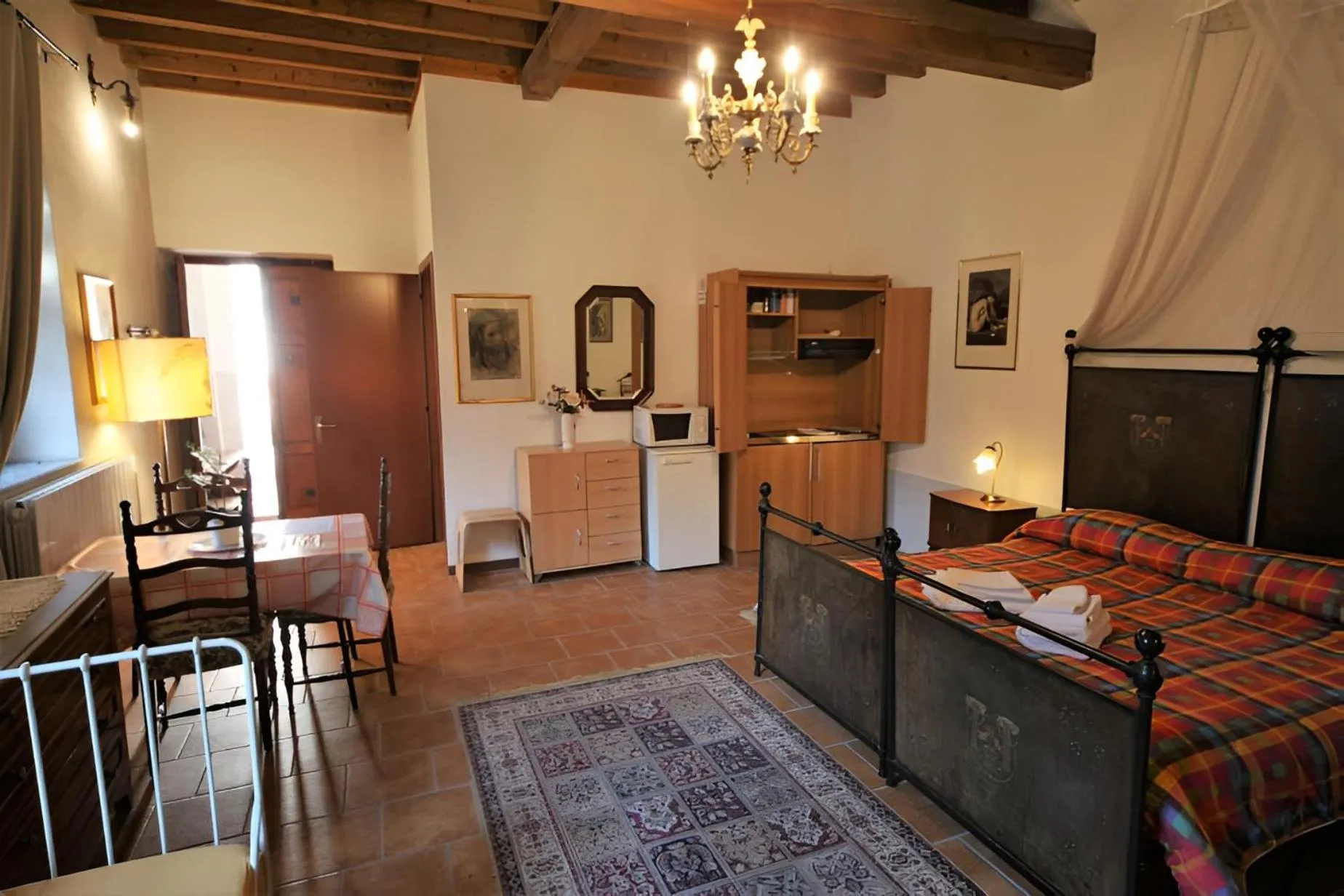 Kitchen or kitchenette, Bed in Antica Corte Milanese