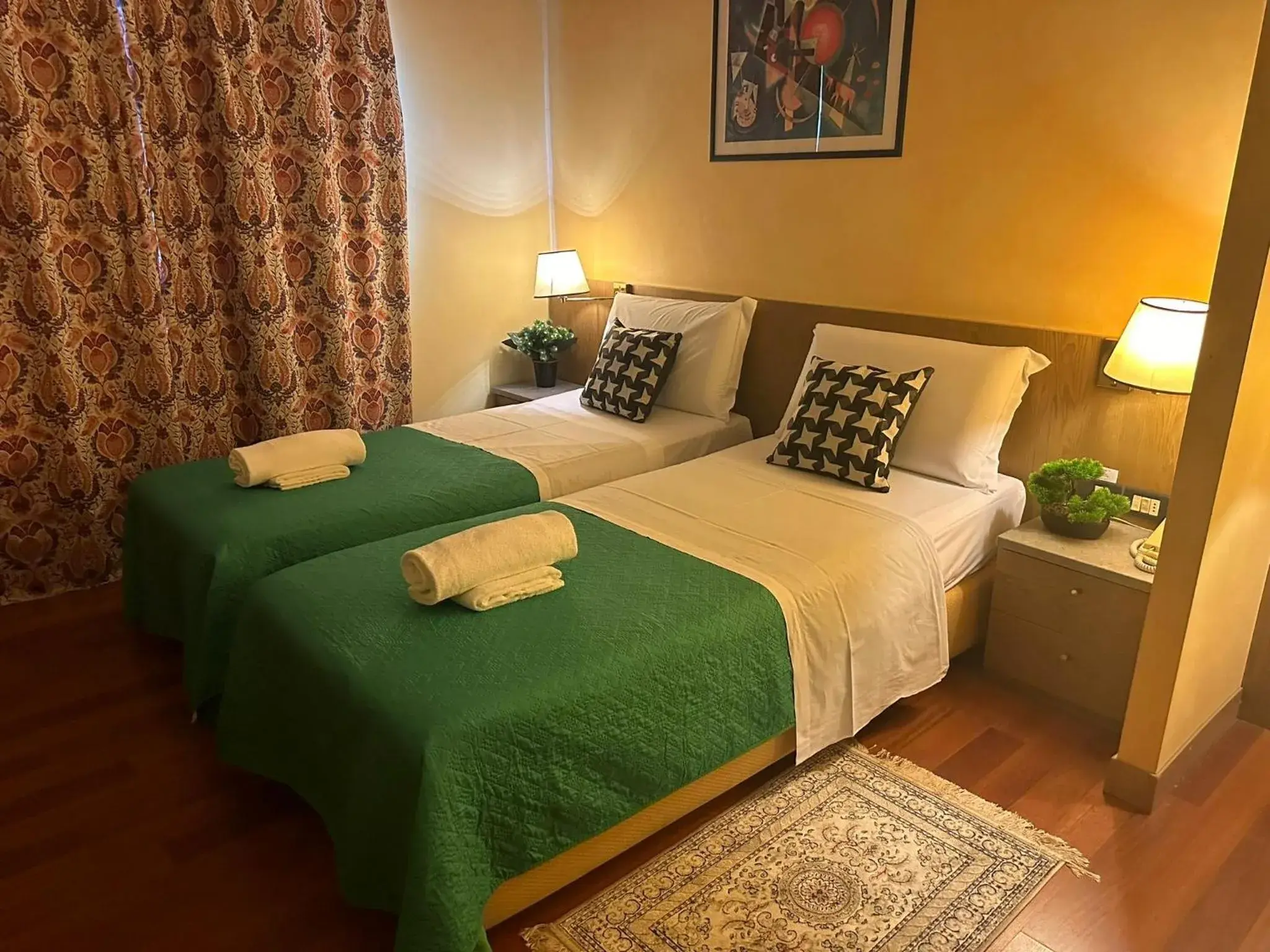 Twin Room in Hotel Raffaello Venice Twin Room in Hotel Raffaello Venice