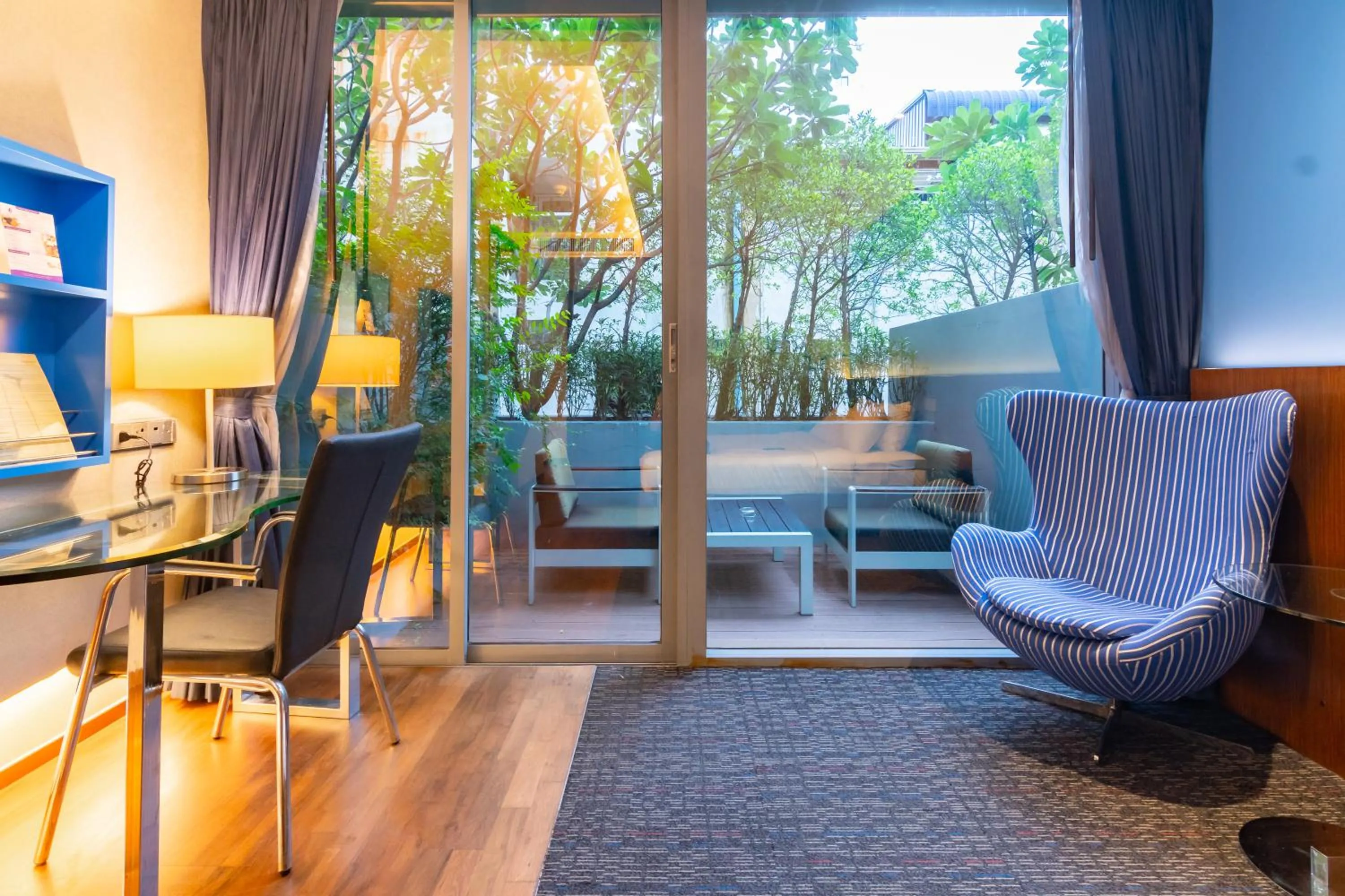 Seating area in Galleria 10 Hotel Bangkok