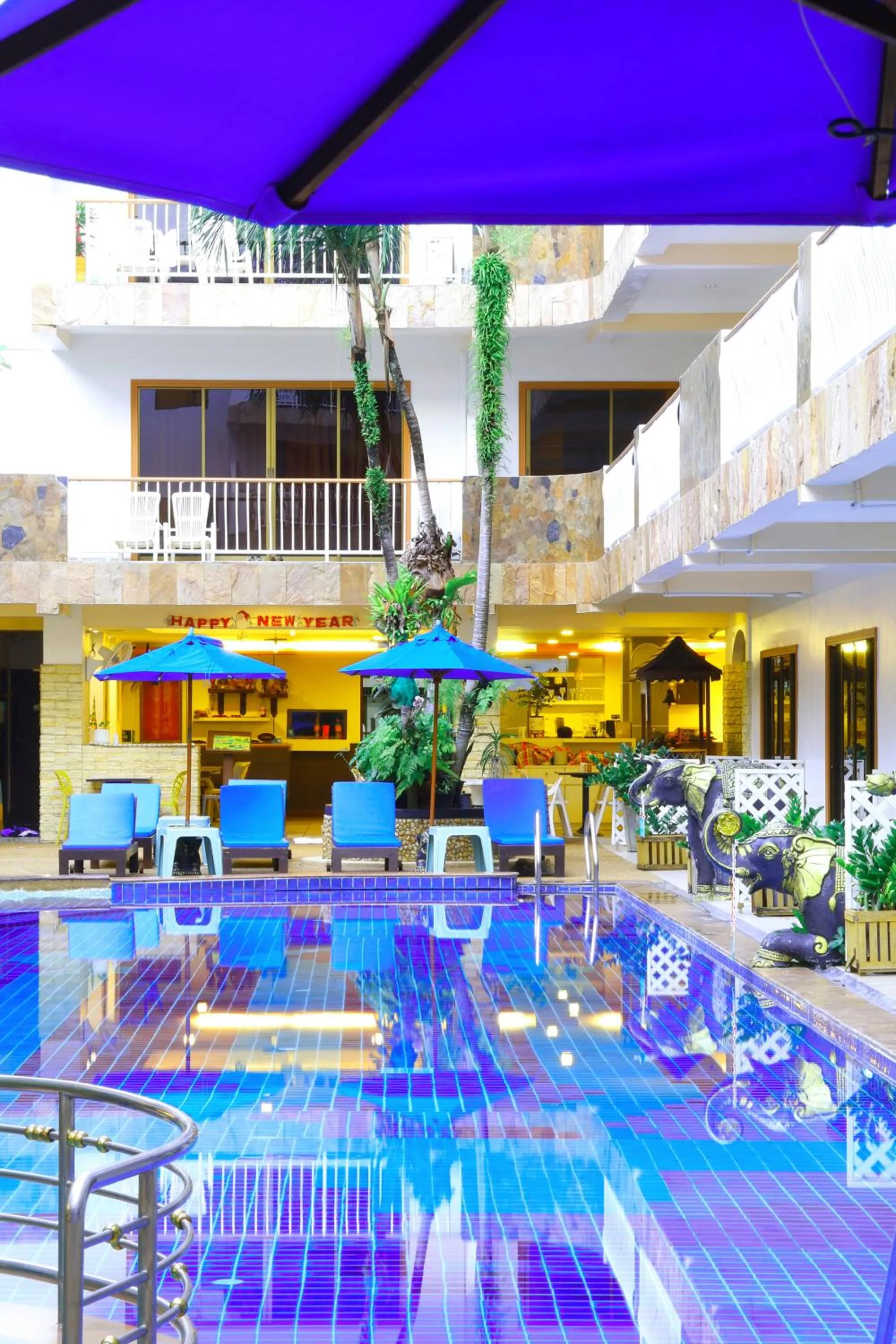 Swimming pool in Baan Boa Resort