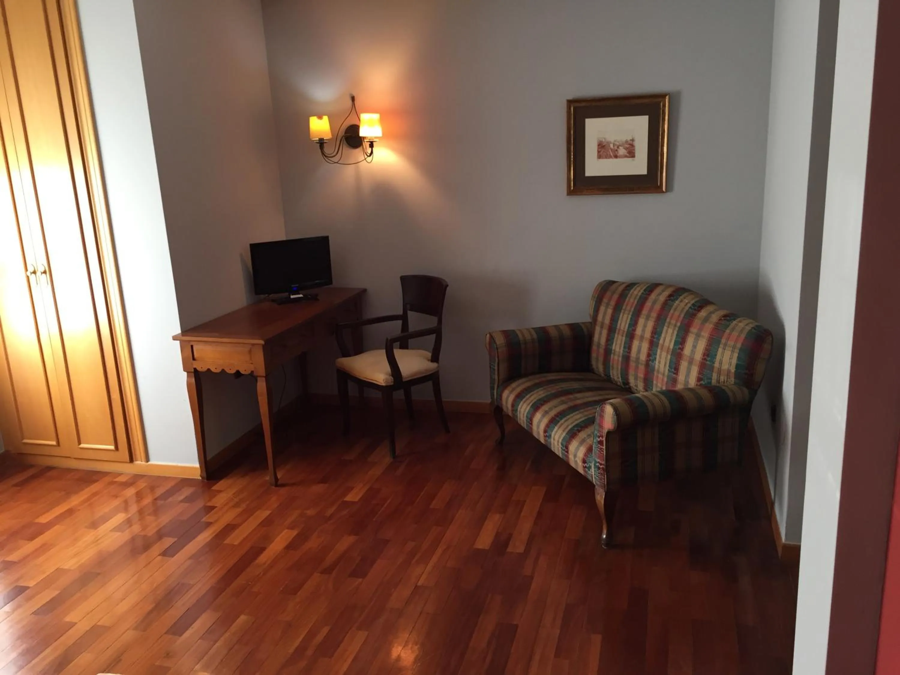 Decorative detail in Hotel Los Angeles