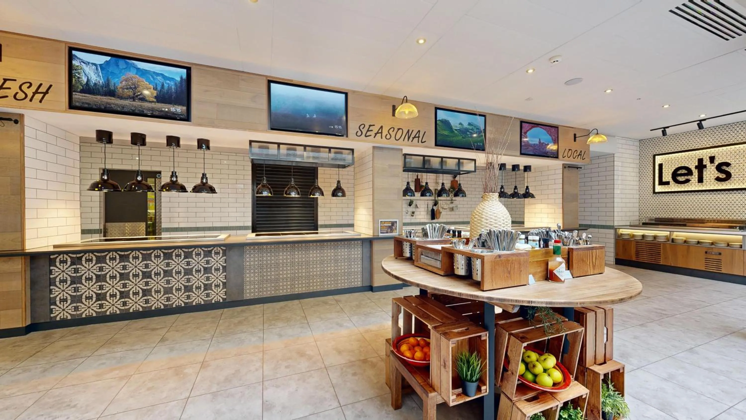 Restaurant/places to eat in Kents Hill Park Training & Conference Centre