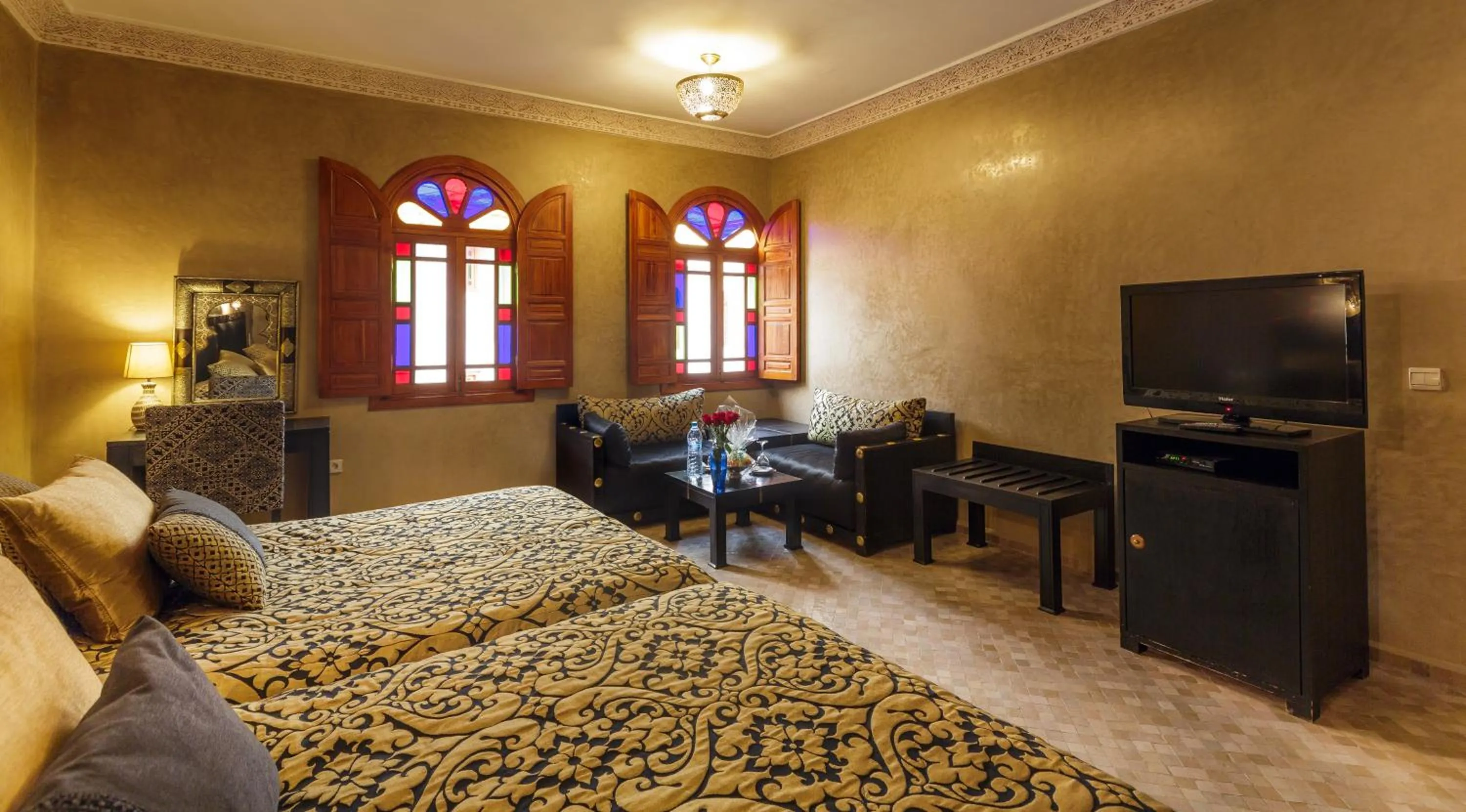 Photo of the whole room, Bed in Riad Andalib