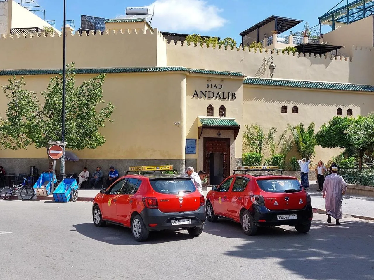 Facade/entrance in Riad Andalib