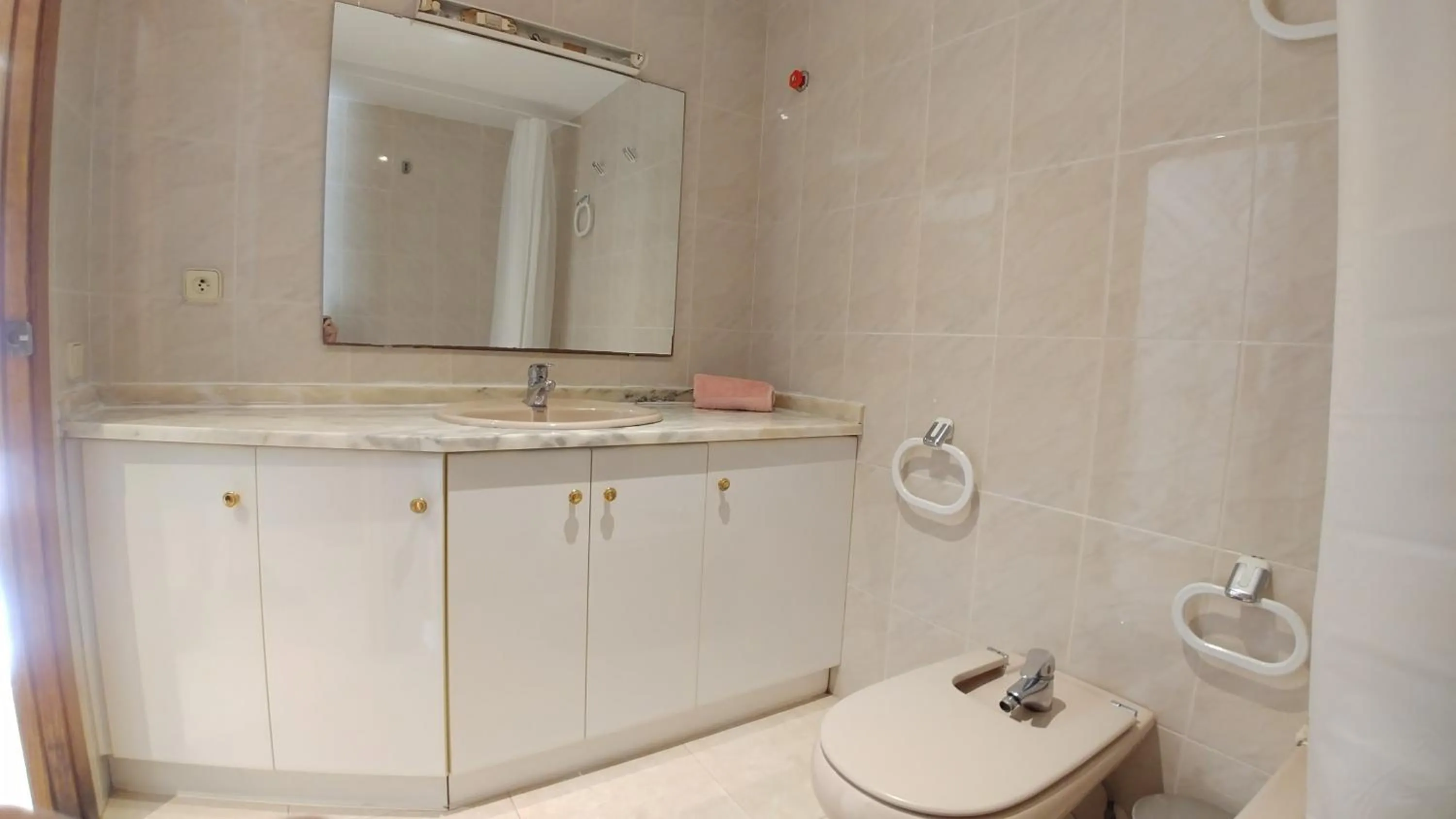 Bathroom in LG Nice Apartment